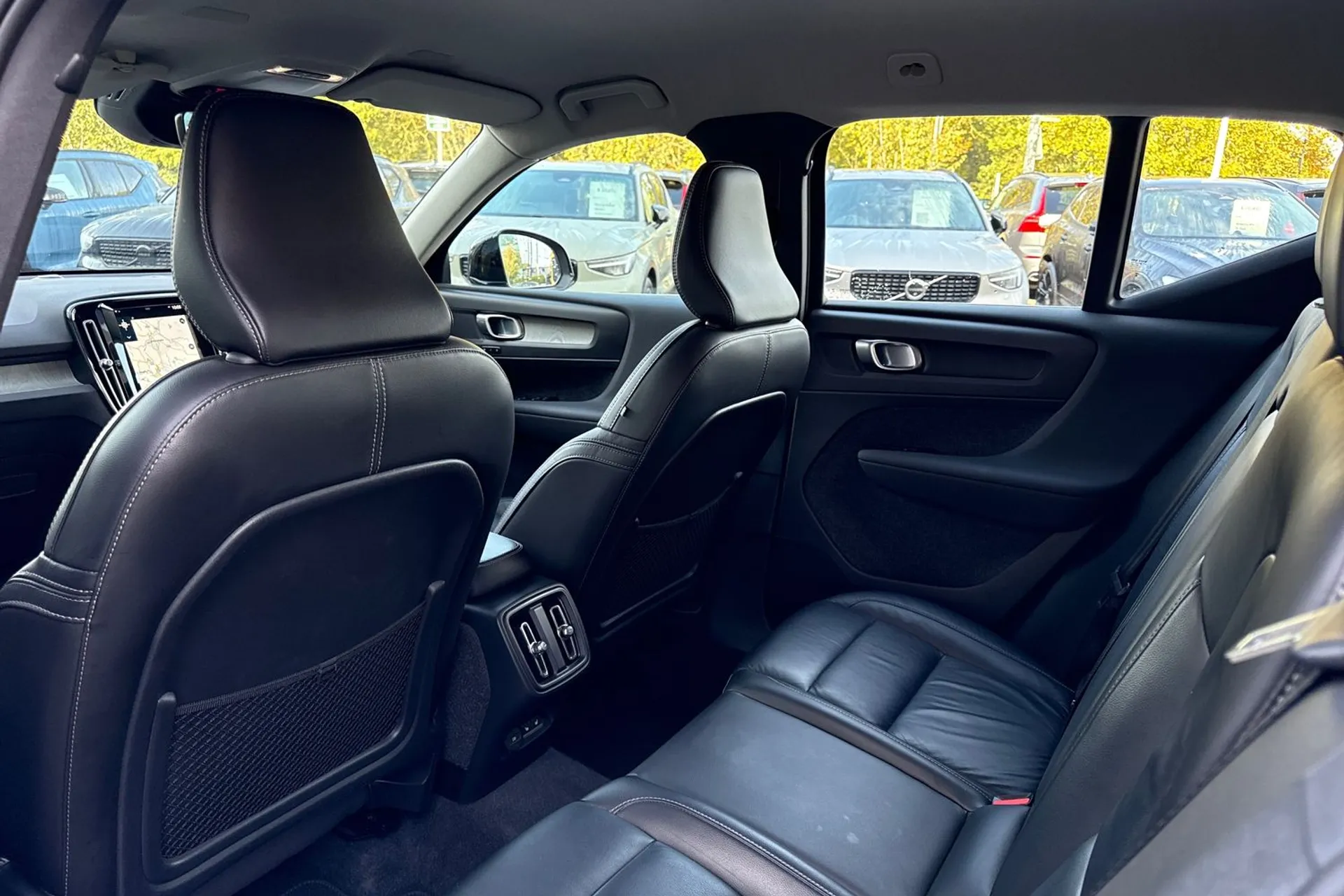 Volvo XC40 thumbnail image number 31