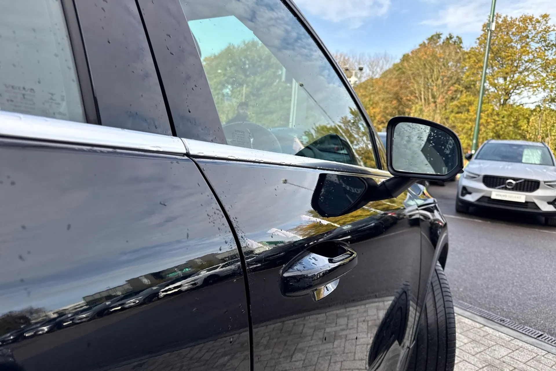 Volvo XC40 thumbnail image number 17