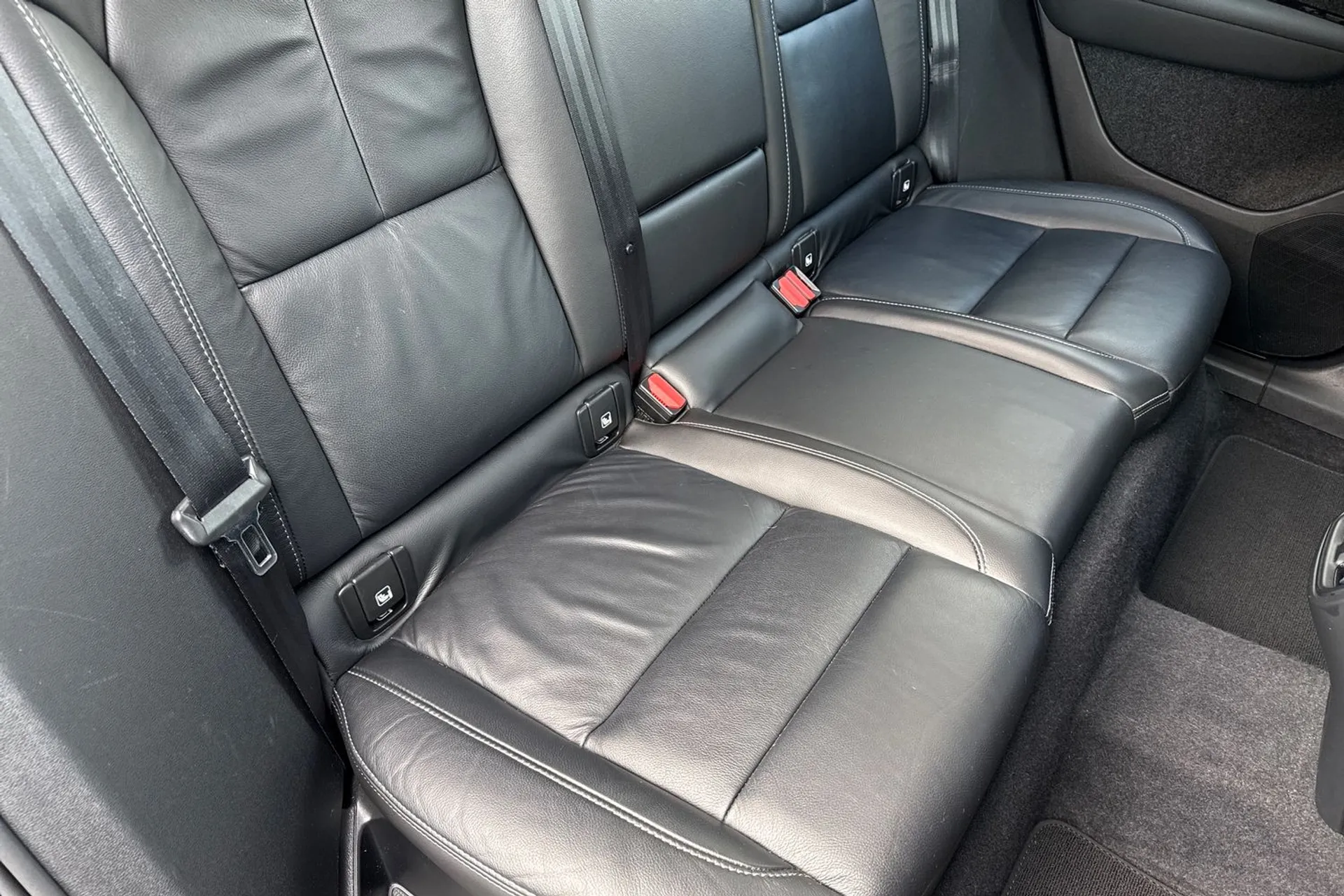 Volvo XC40 thumbnail image number 25