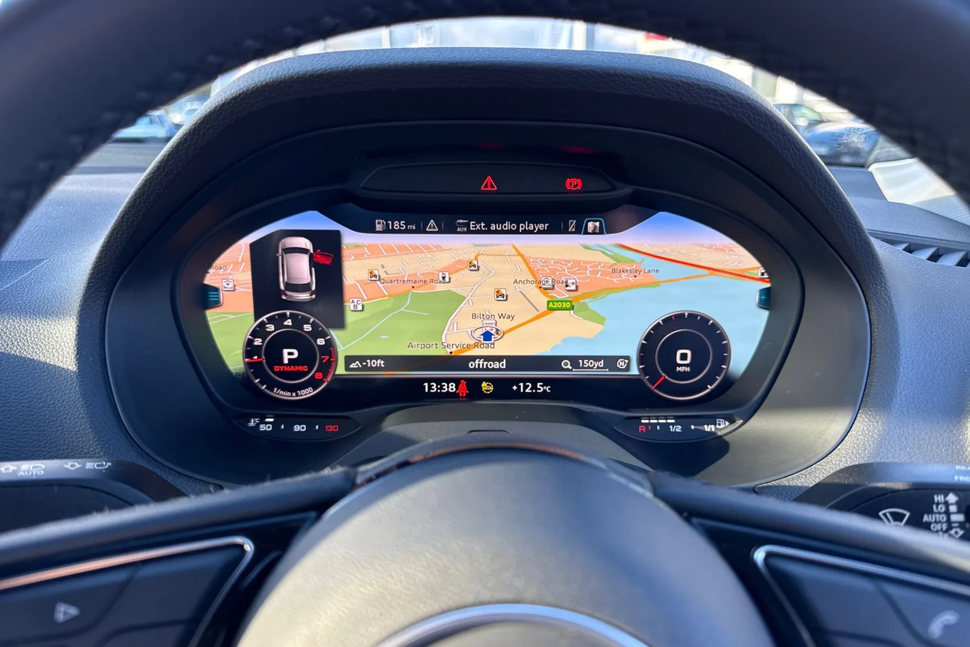 Audi Q2 thumbnail image number 23