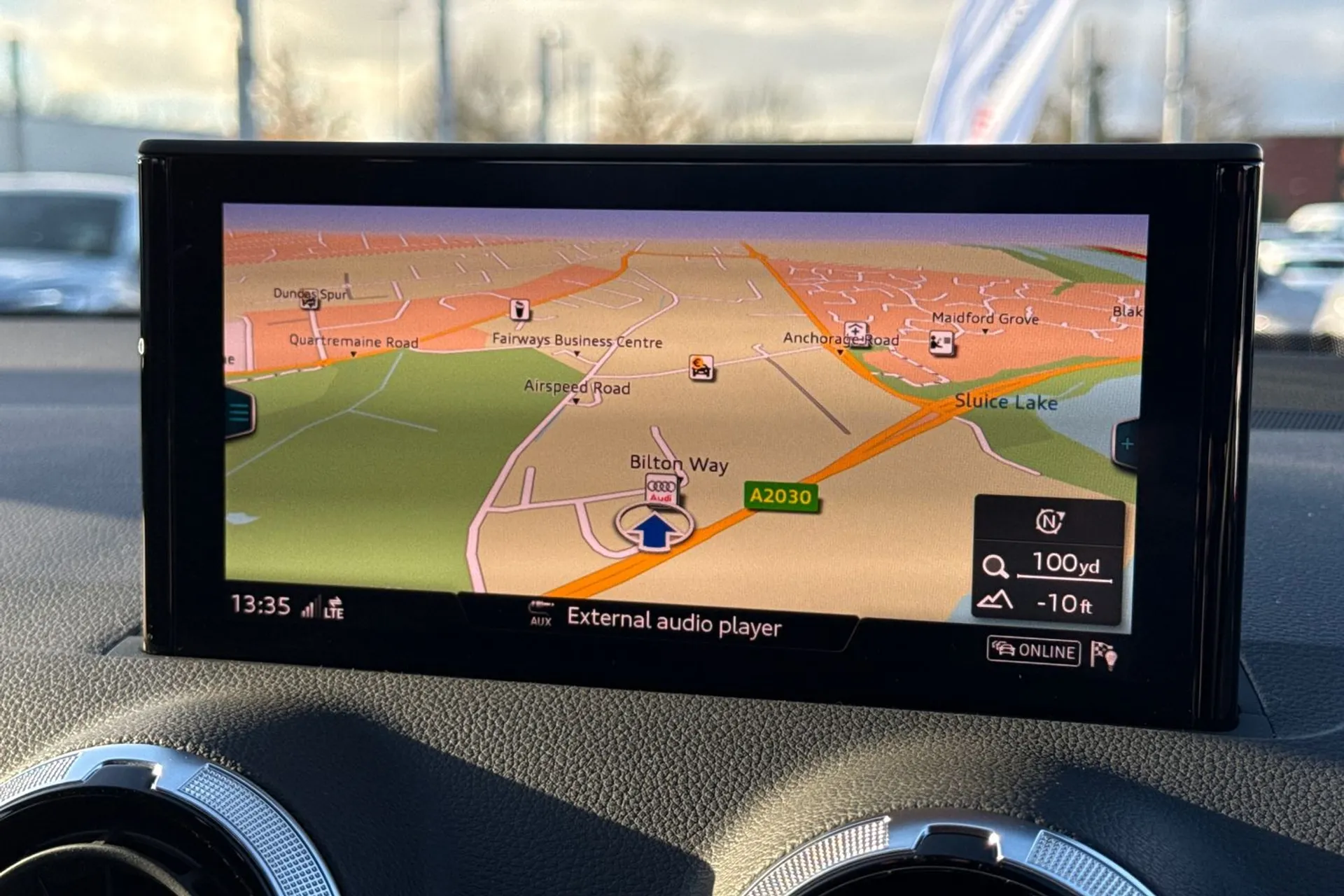 Audi Q2 thumbnail image number 4