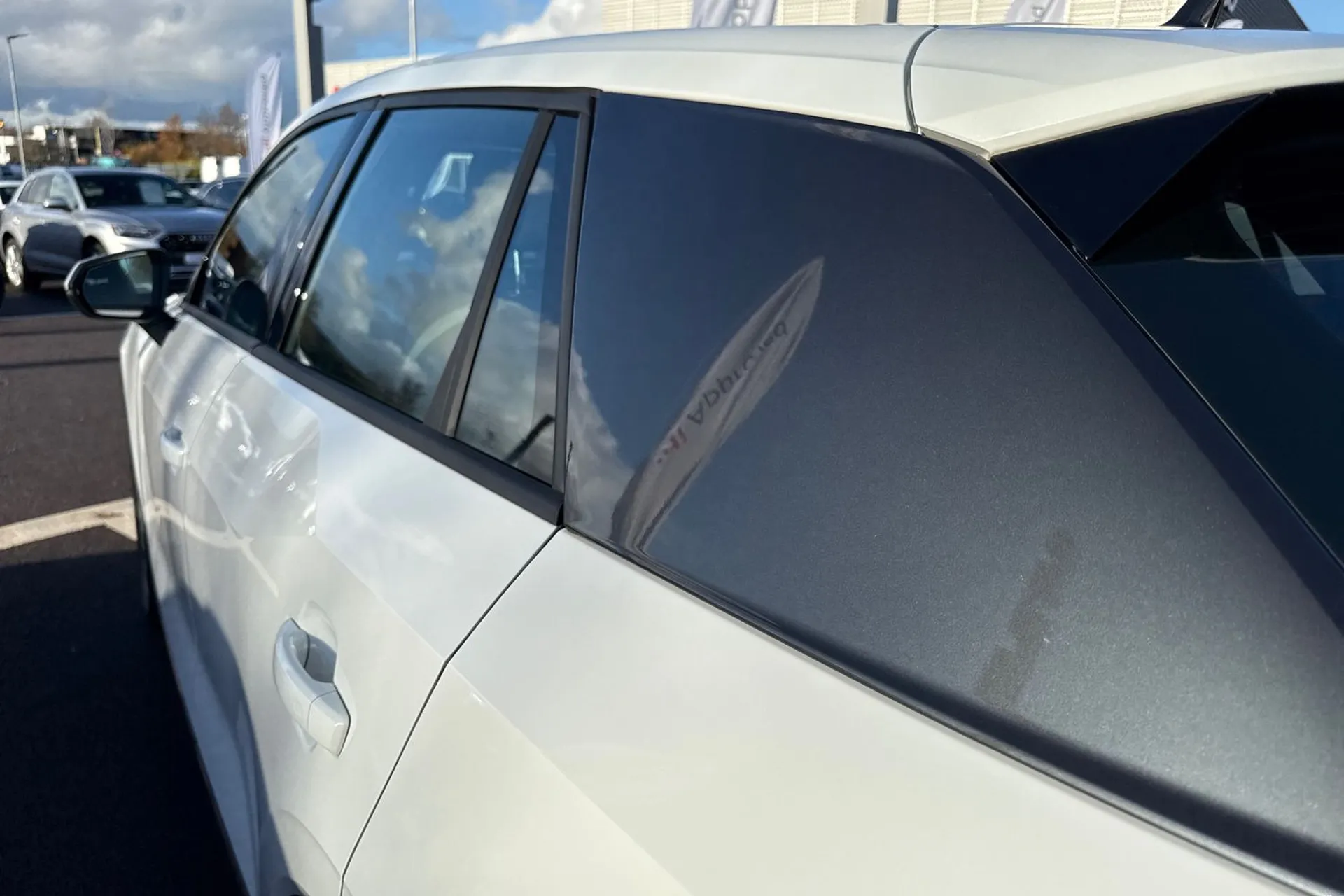 Audi Q2 thumbnail image number 19