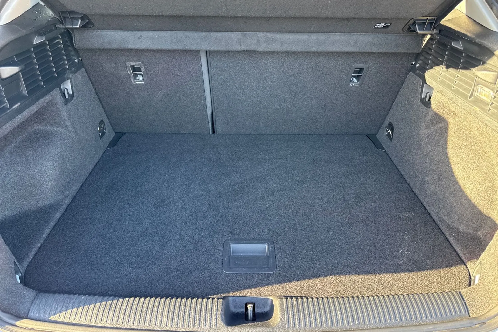 Audi Q2 thumbnail image number 20