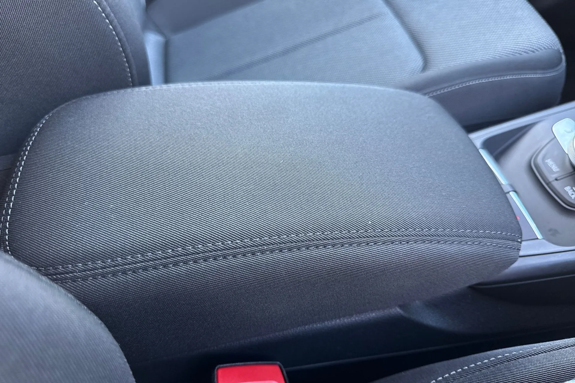 Audi Q2 thumbnail image number 46