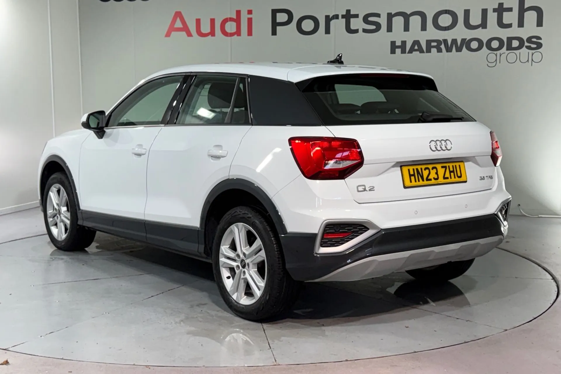 Audi Q2 thumbnail image number 9