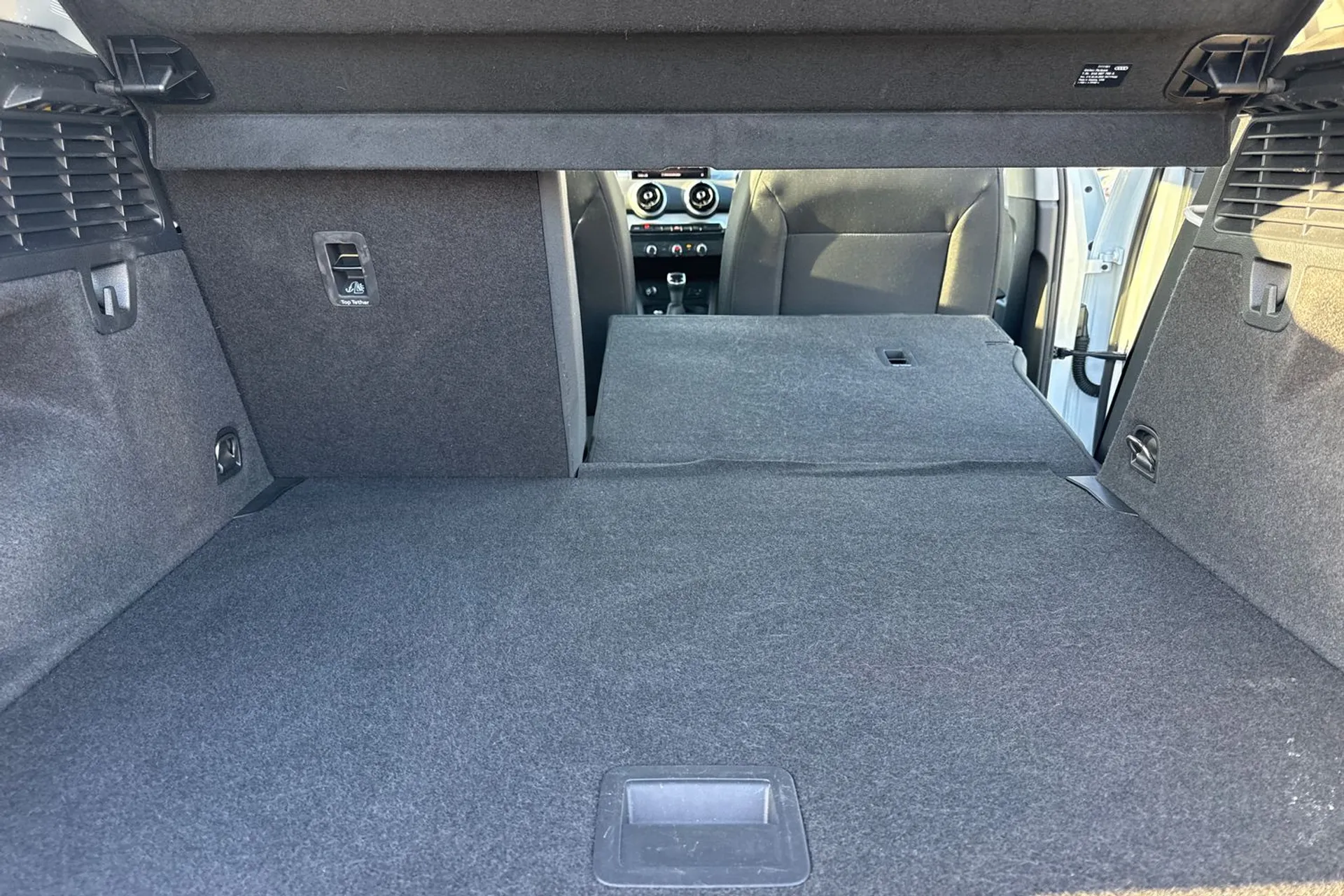 Audi Q2 thumbnail image number 22