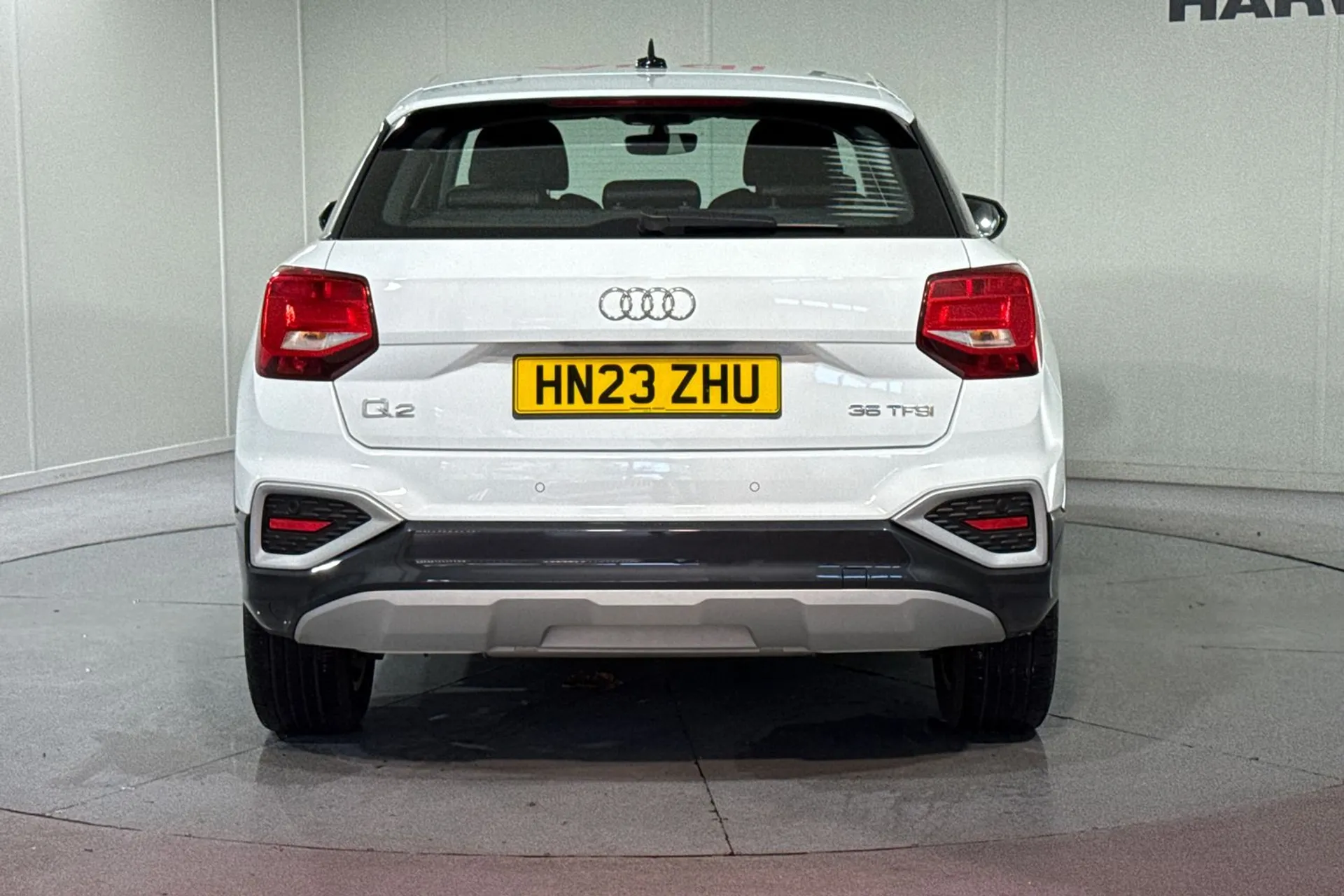 Audi Q2 thumbnail image number 11