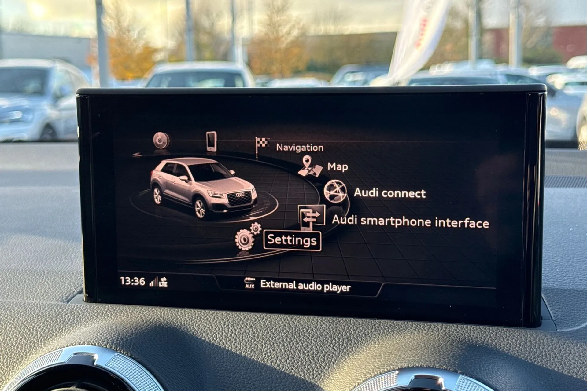 Audi Q2 thumbnail image number 30