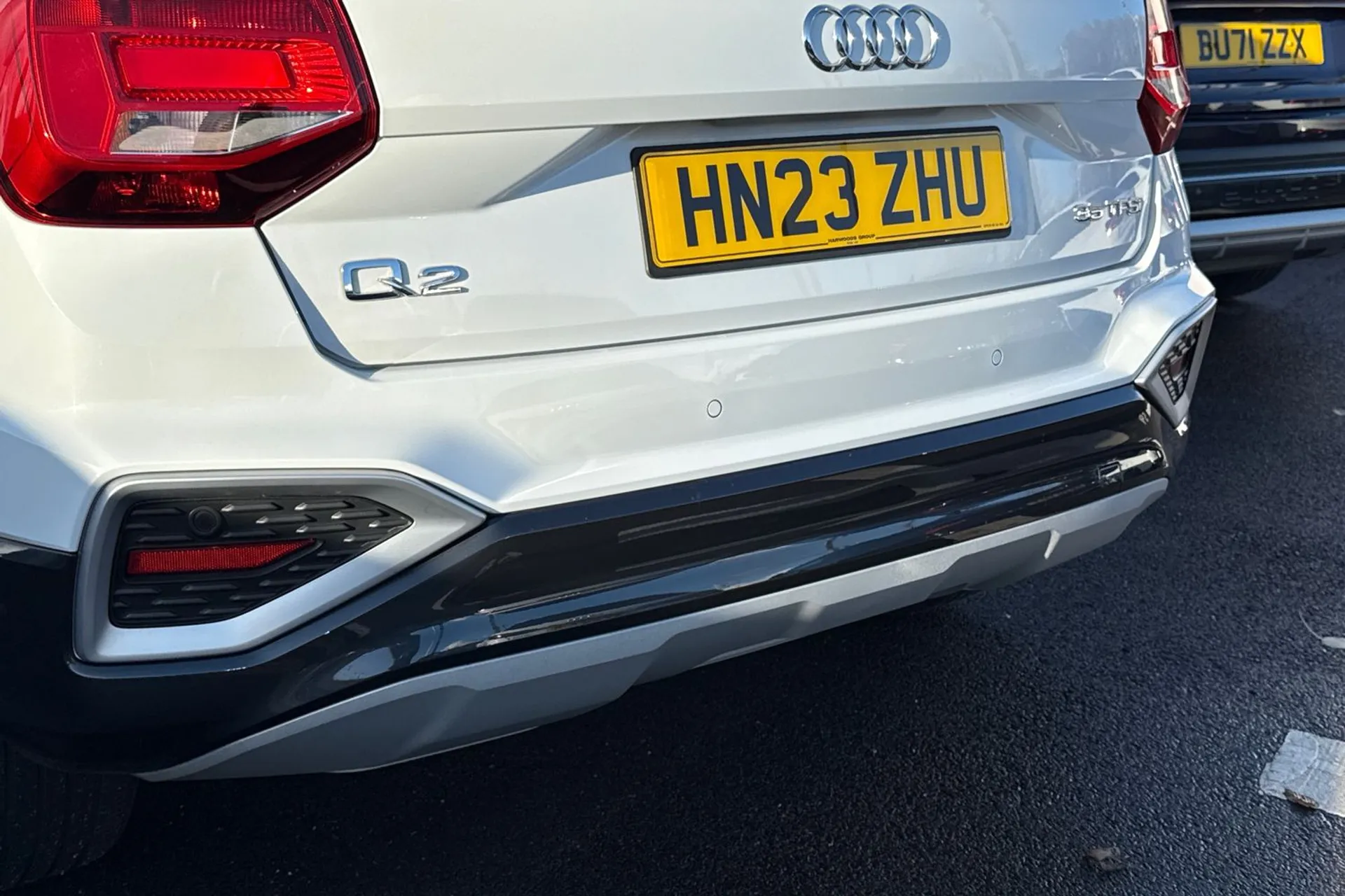 Audi Q2 thumbnail image number 18