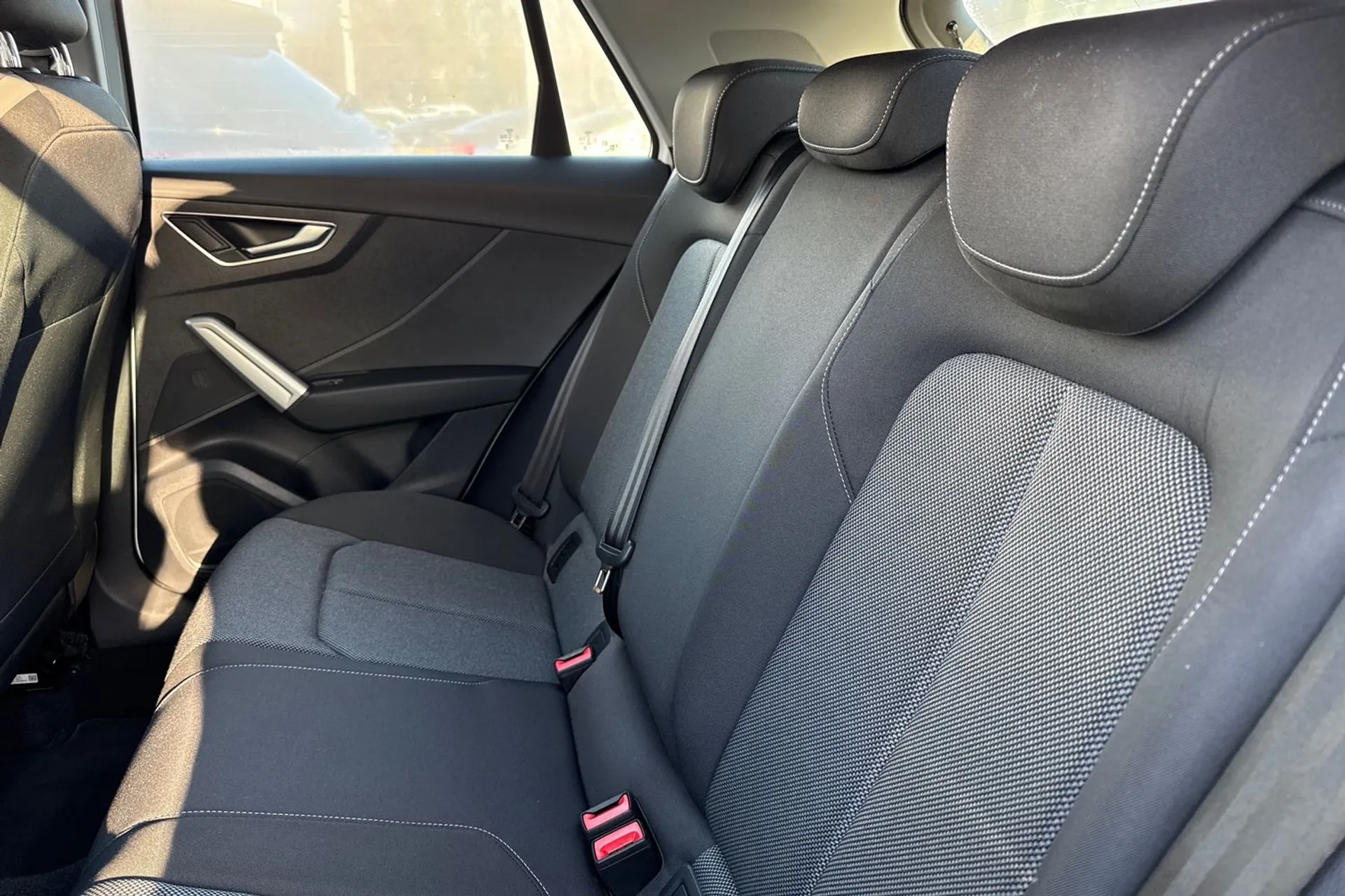 Audi Q2 thumbnail image number 39