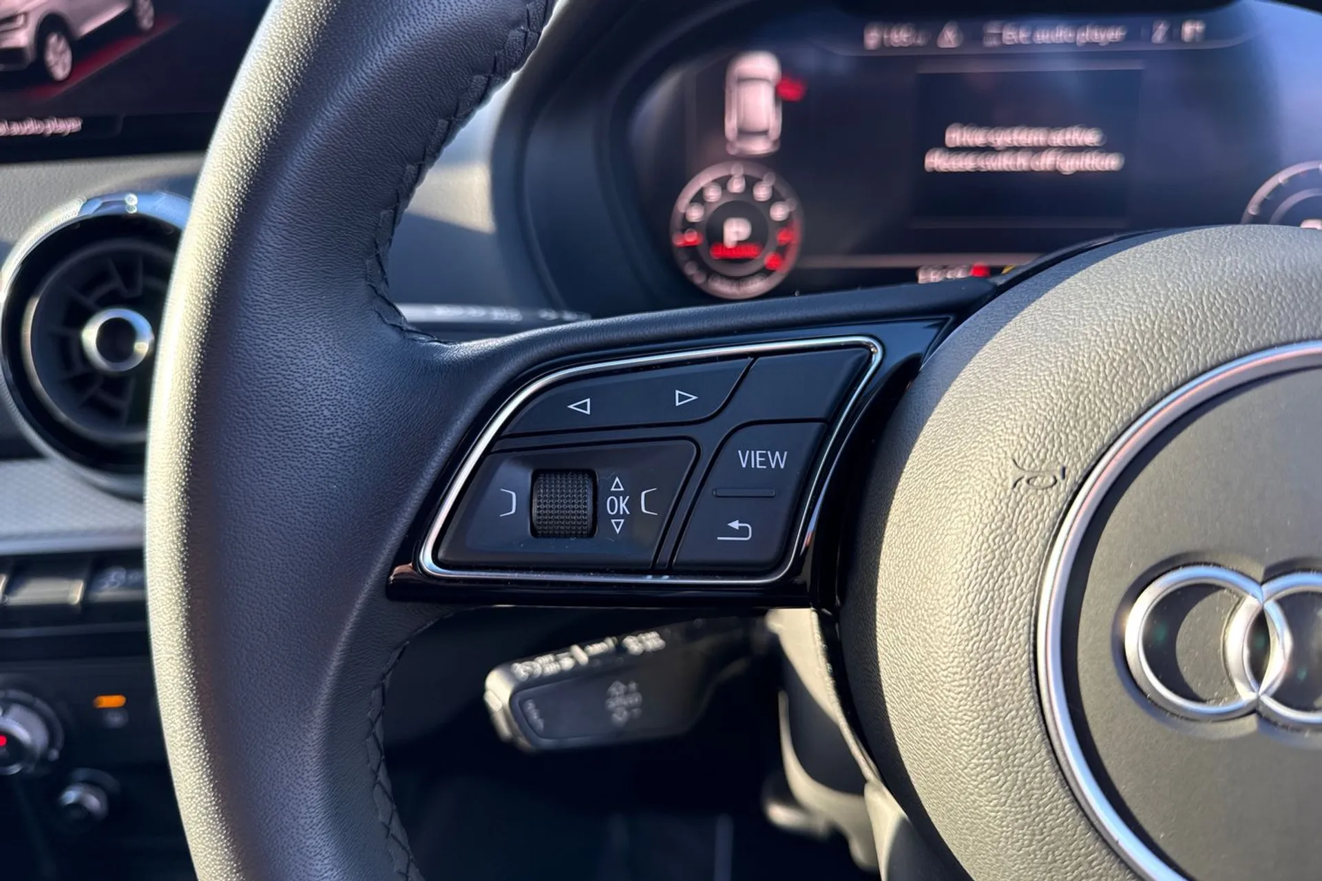 Audi Q2 thumbnail image number 44