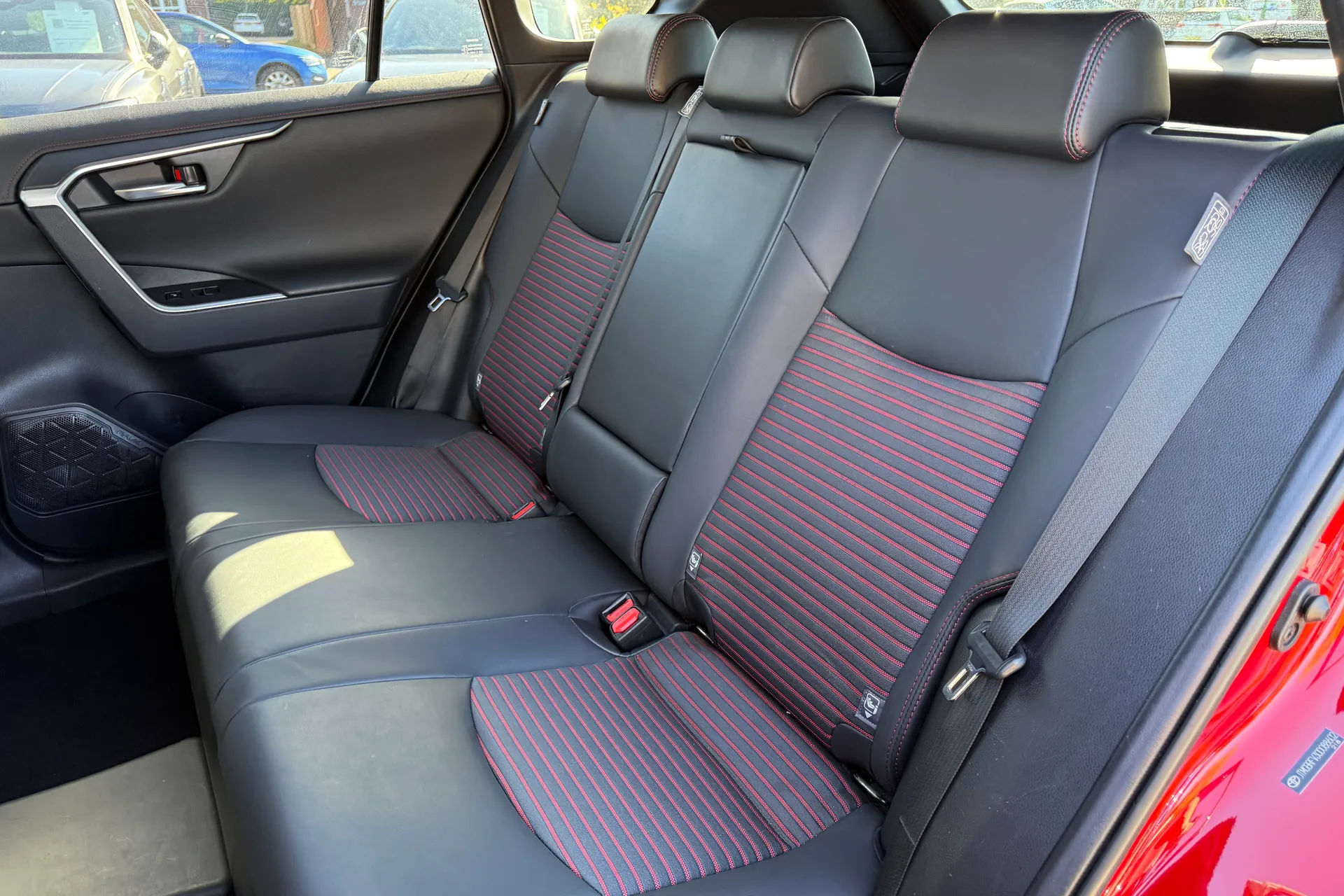 TOYOTA RAV4 thumbnail image number 35