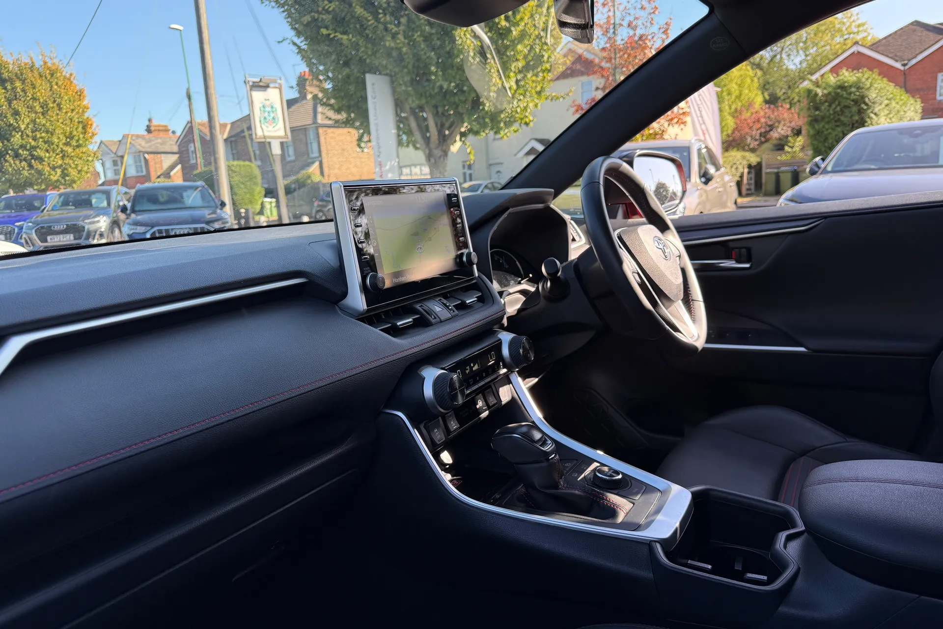 TOYOTA RAV4 thumbnail image number 24