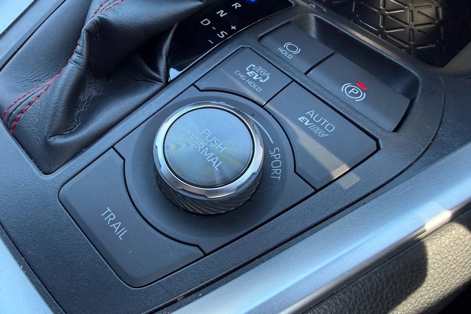 TOYOTA RAV4 thumbnail image number 32