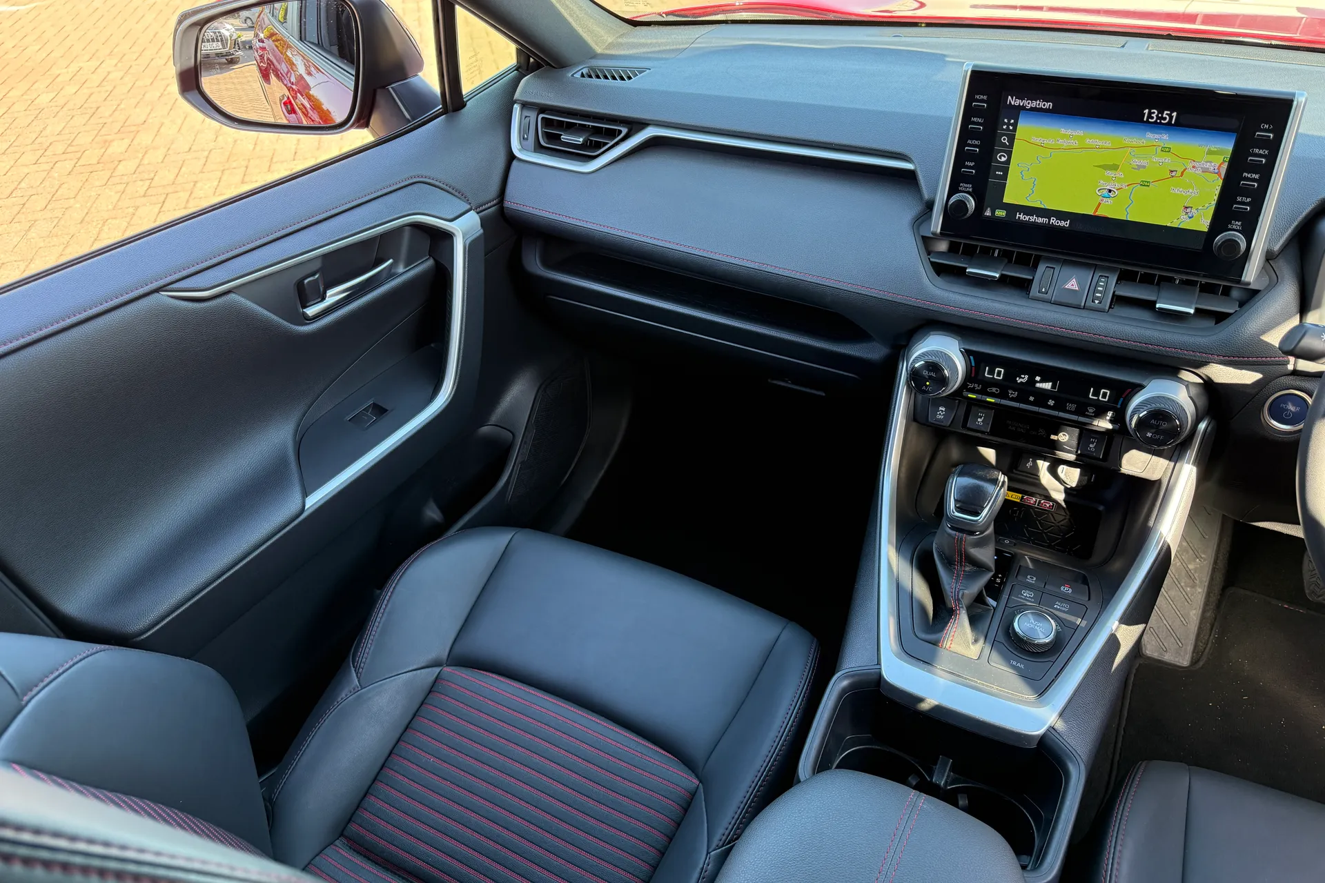 TOYOTA RAV4 thumbnail image number 30