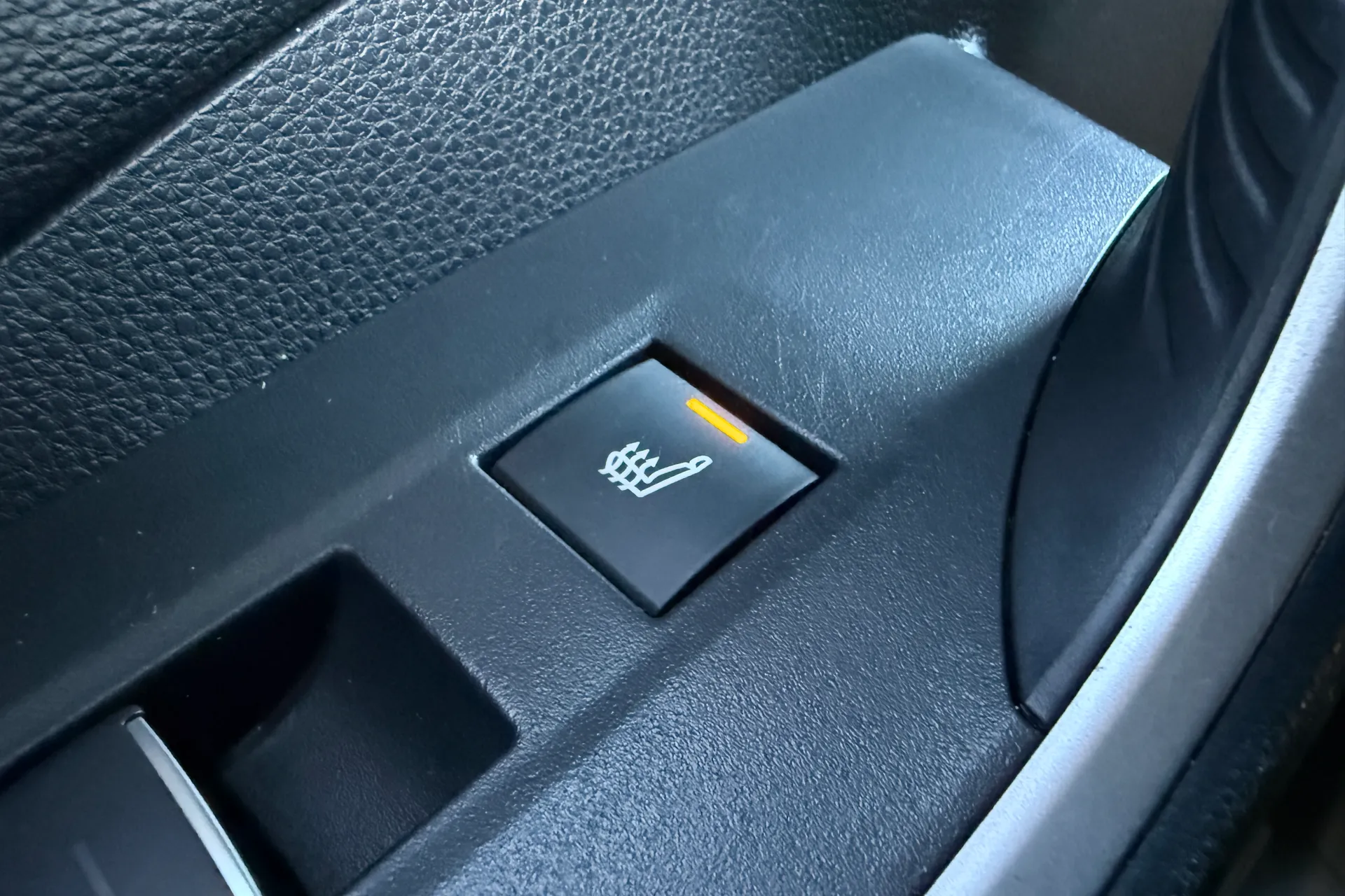 TOYOTA RAV4 thumbnail image number 13