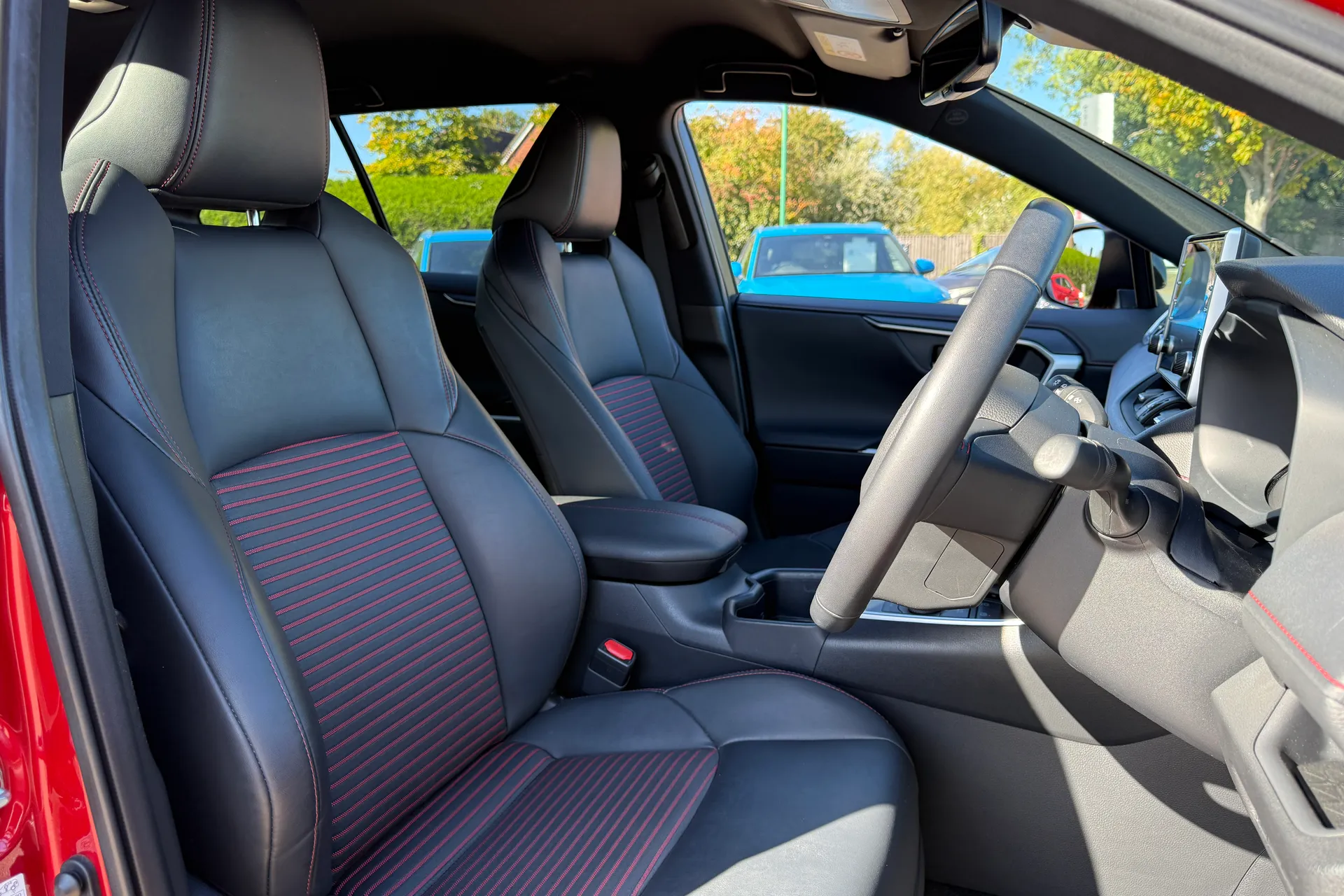 TOYOTA RAV4 thumbnail image number 22