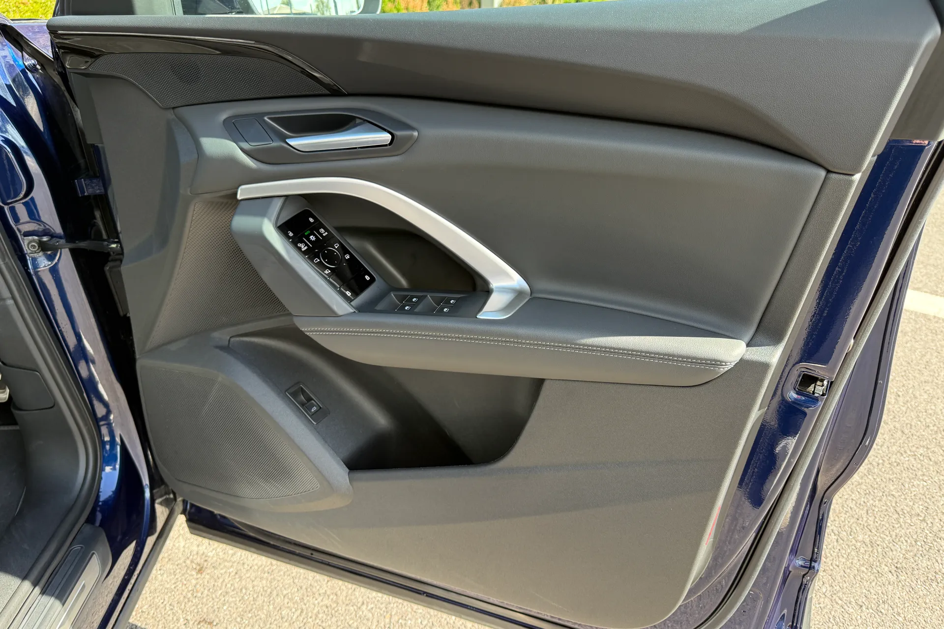 Audi Q5 thumbnail image number 17