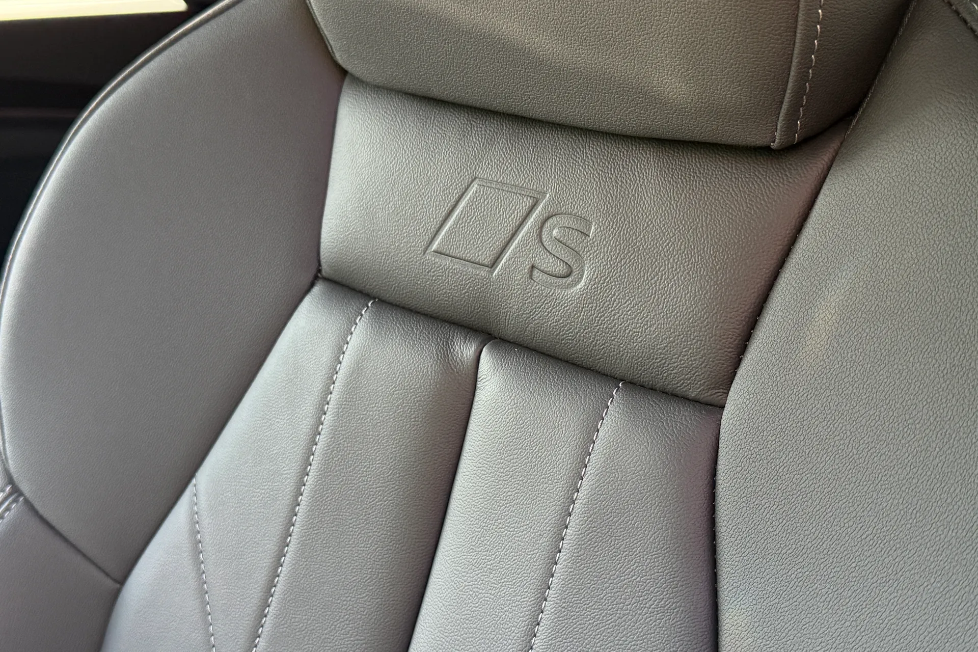Audi Q5 thumbnail image number 38