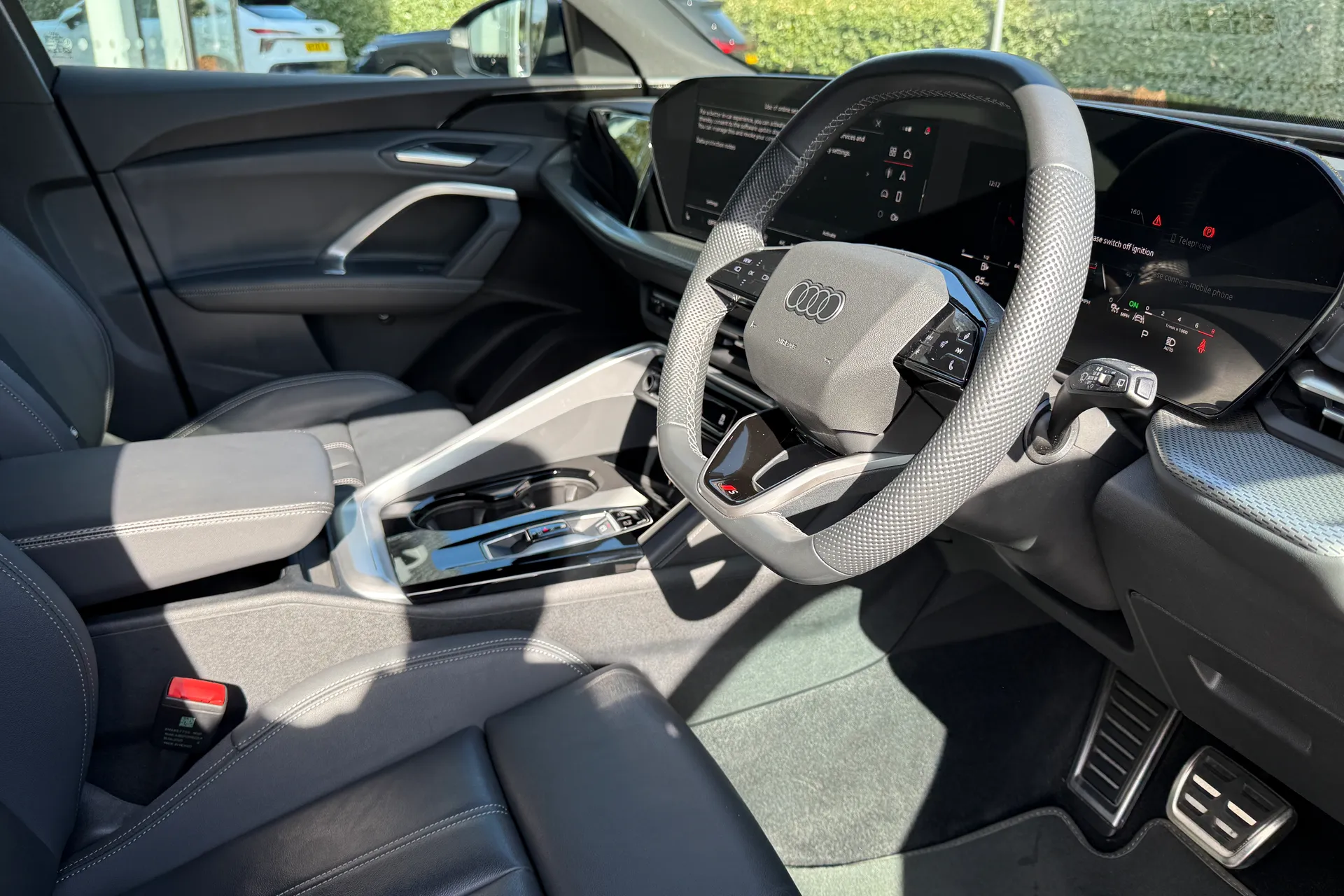 Audi Q5 thumbnail image number 14