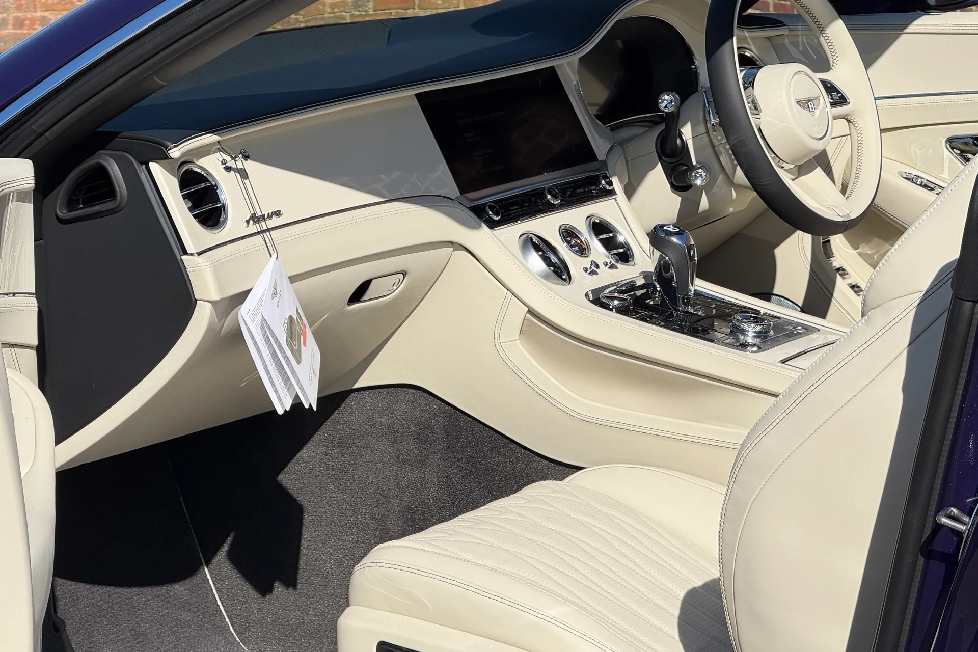 Bentley CONTINENTAL GTC thumbnail image number 18