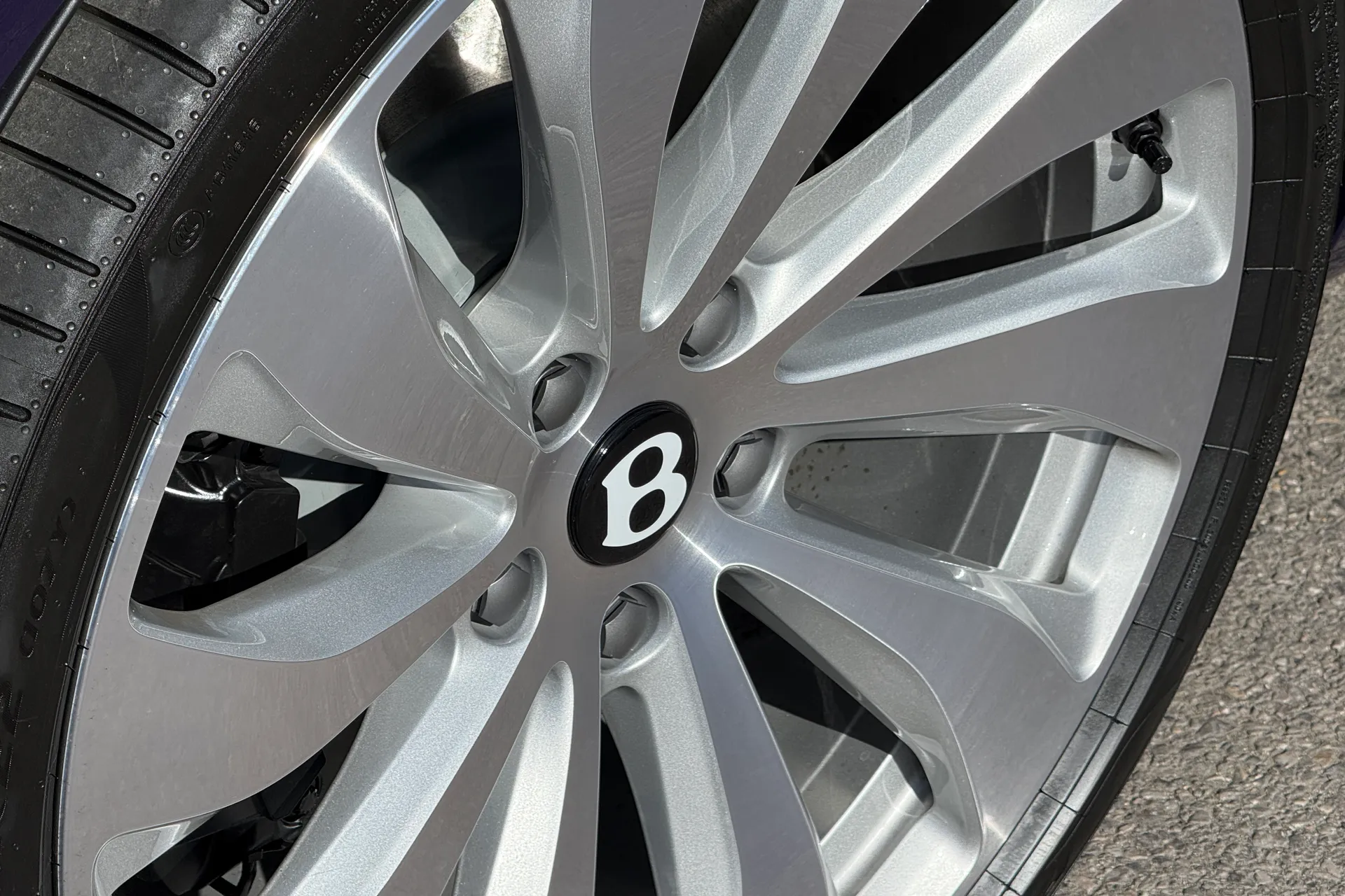 Bentley CONTINENTAL GTC thumbnail image number 13