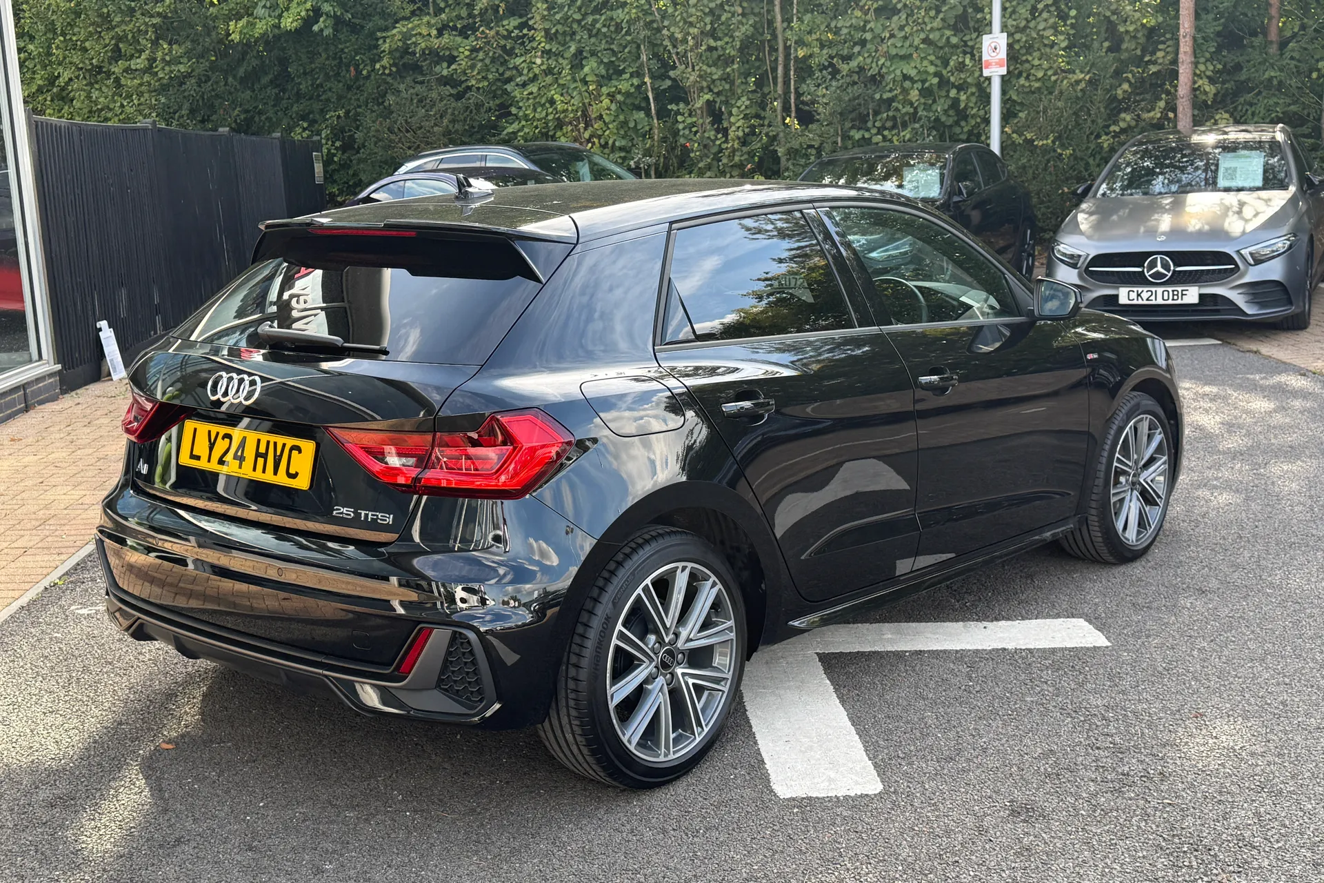 Audi A1 thumbnail image number 6