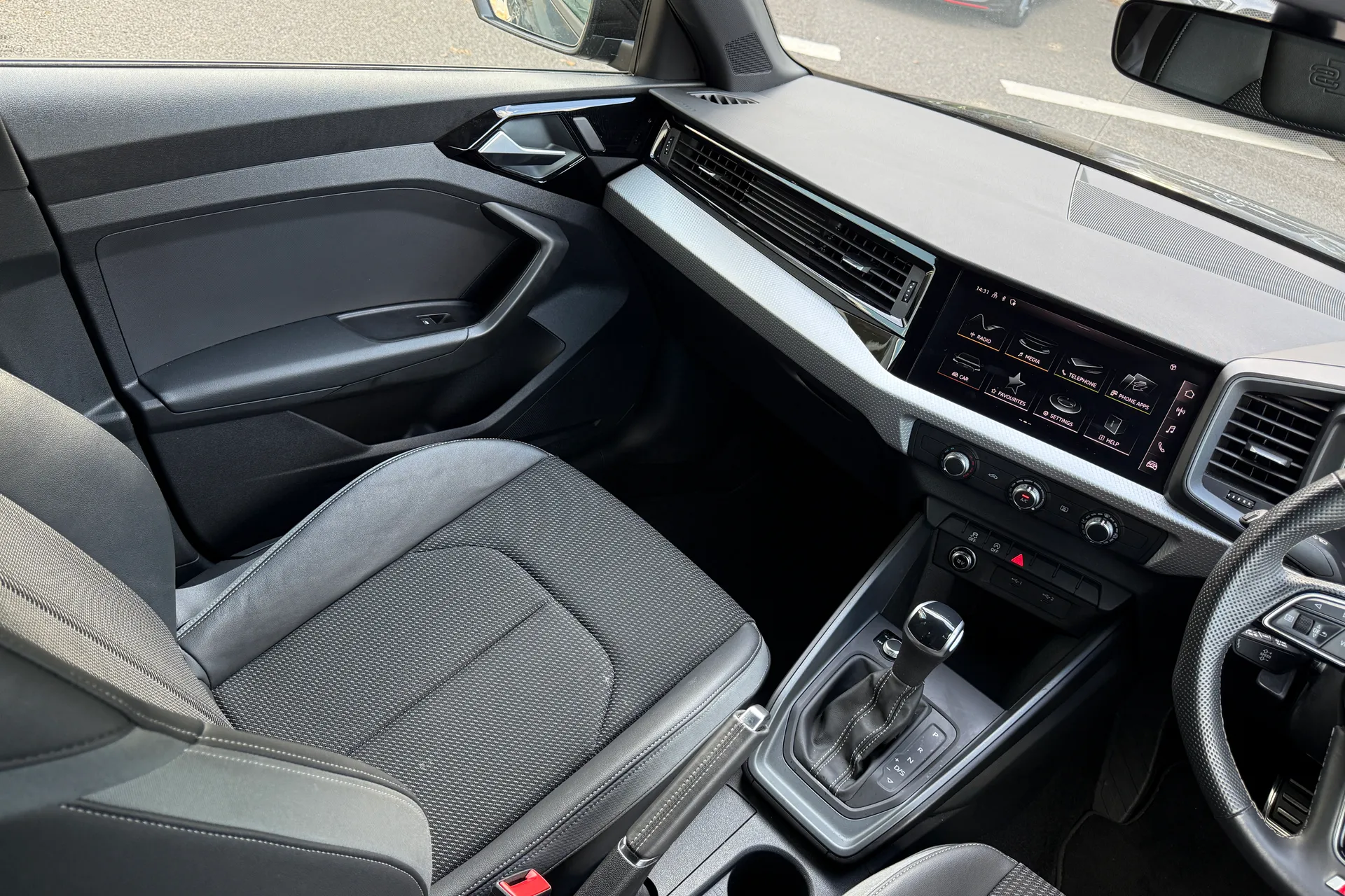 Audi A1 thumbnail image number 36