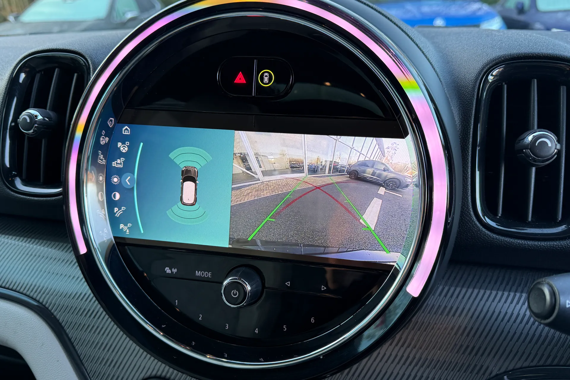 MINI COUNTRYMAN thumbnail image number 6