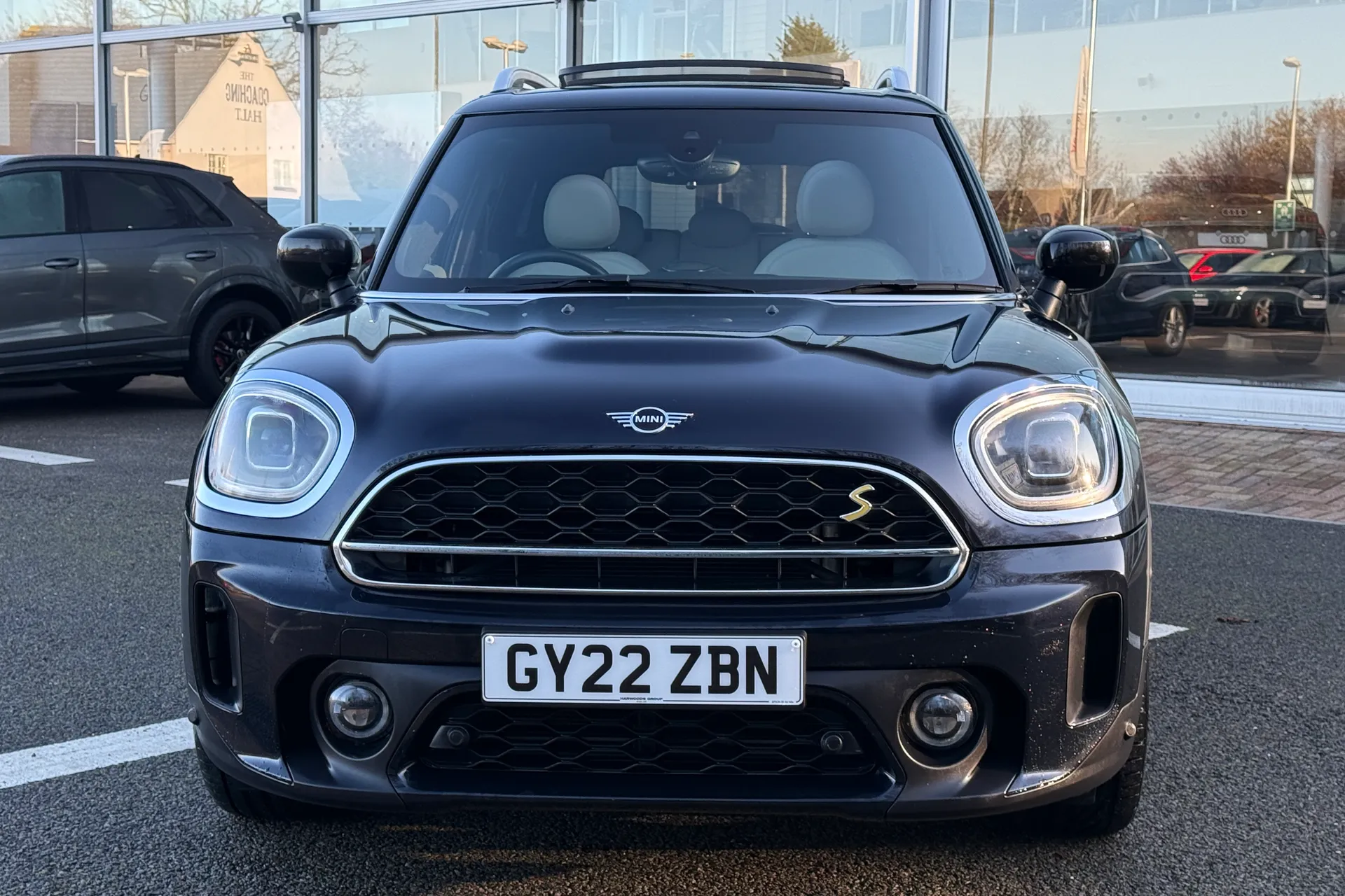 MINI COUNTRYMAN thumbnail image number 25