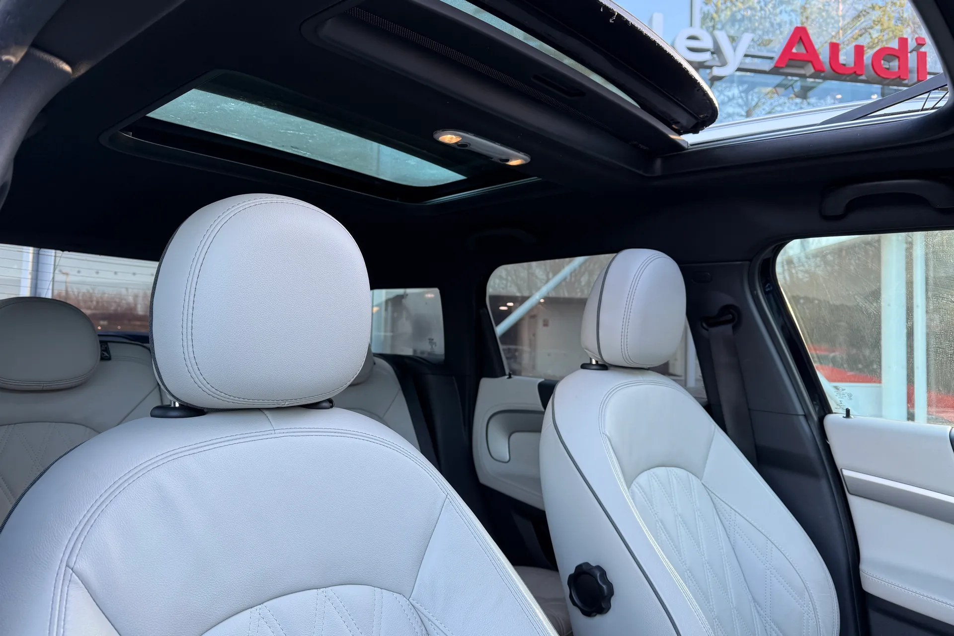 MINI COUNTRYMAN thumbnail image number 22