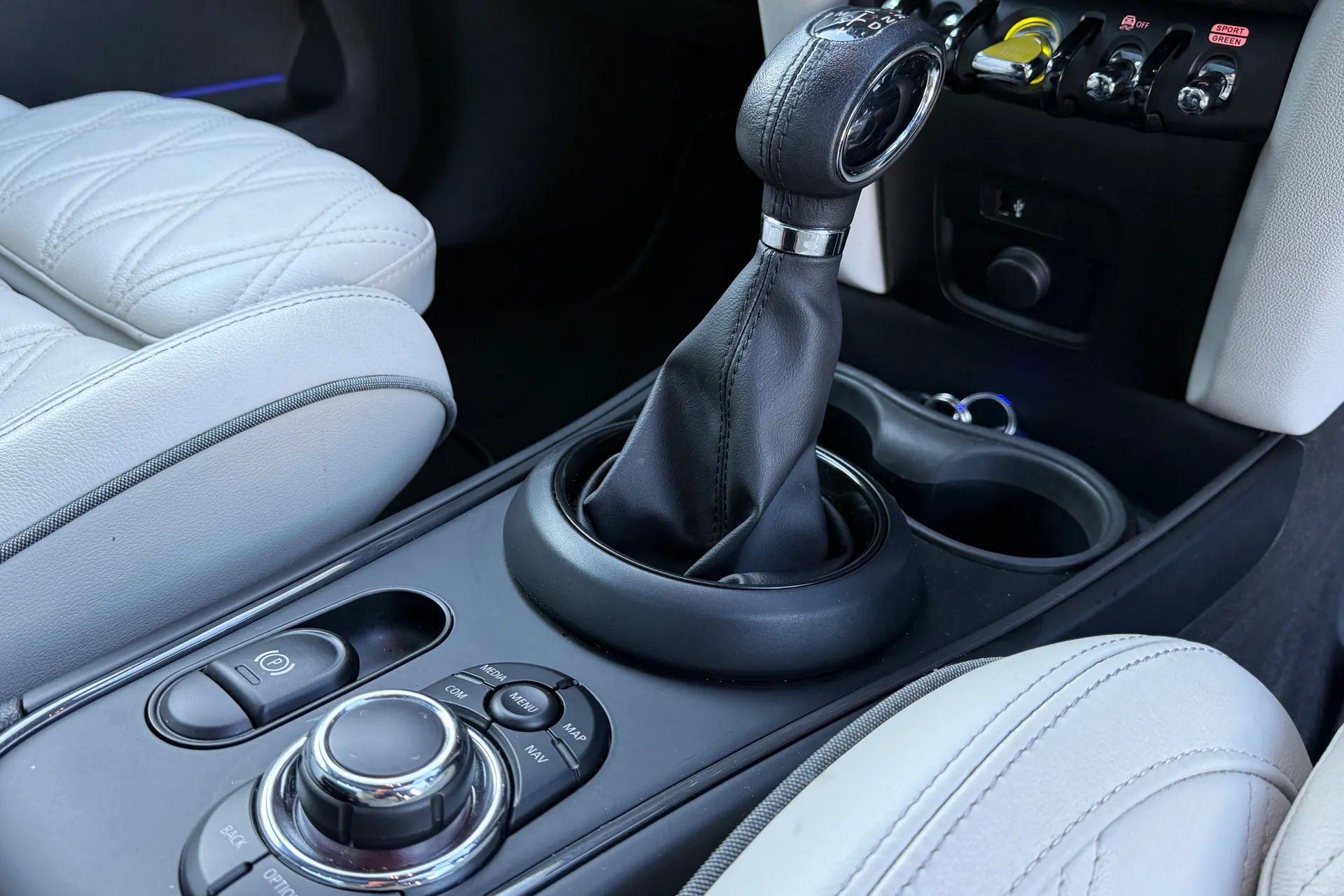 MINI COUNTRYMAN thumbnail image number 50