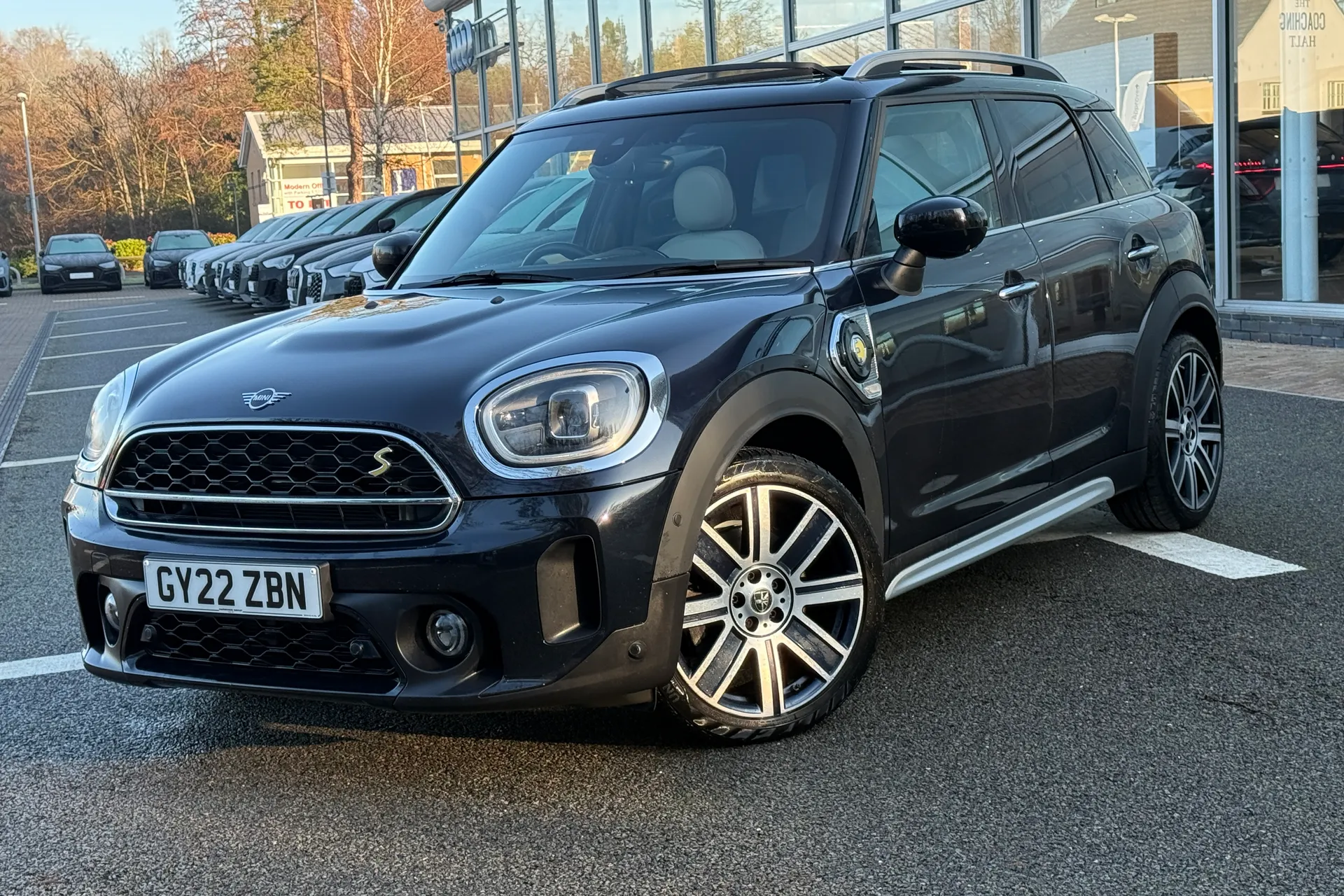 MINI COUNTRYMAN thumbnail image number 20