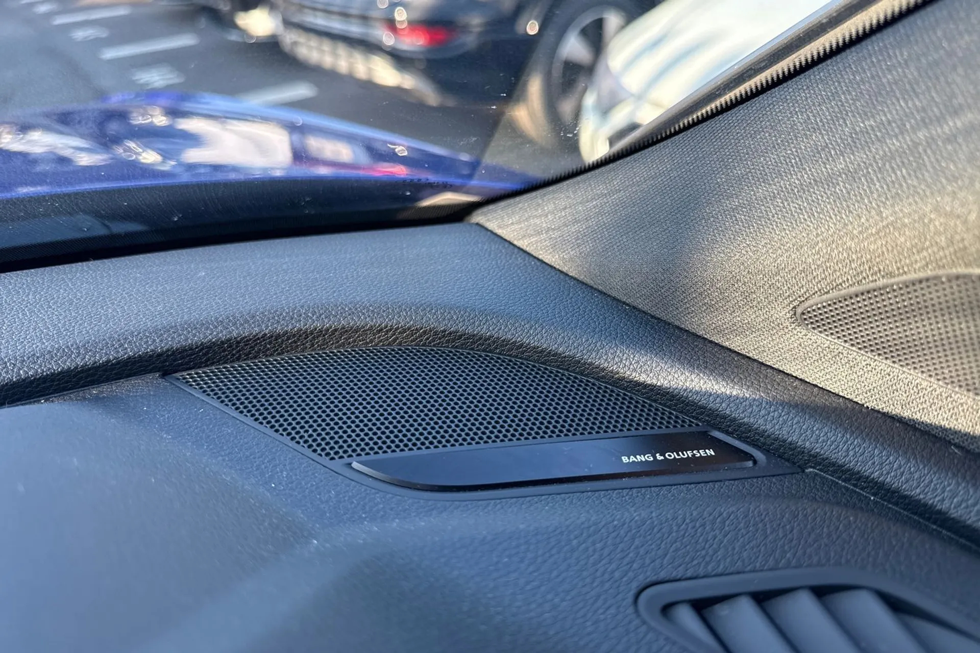 Audi Q5 thumbnail image number 23