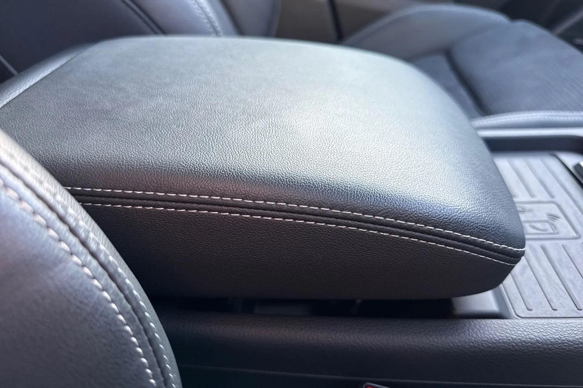 Audi Q5 thumbnail image number 45