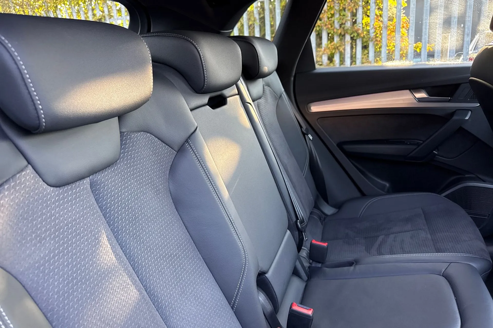 Audi Q5 thumbnail image number 20