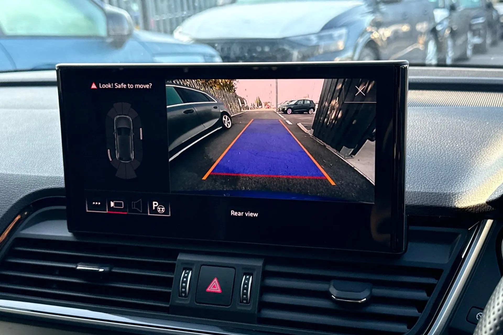 Audi Q5 thumbnail image number 5