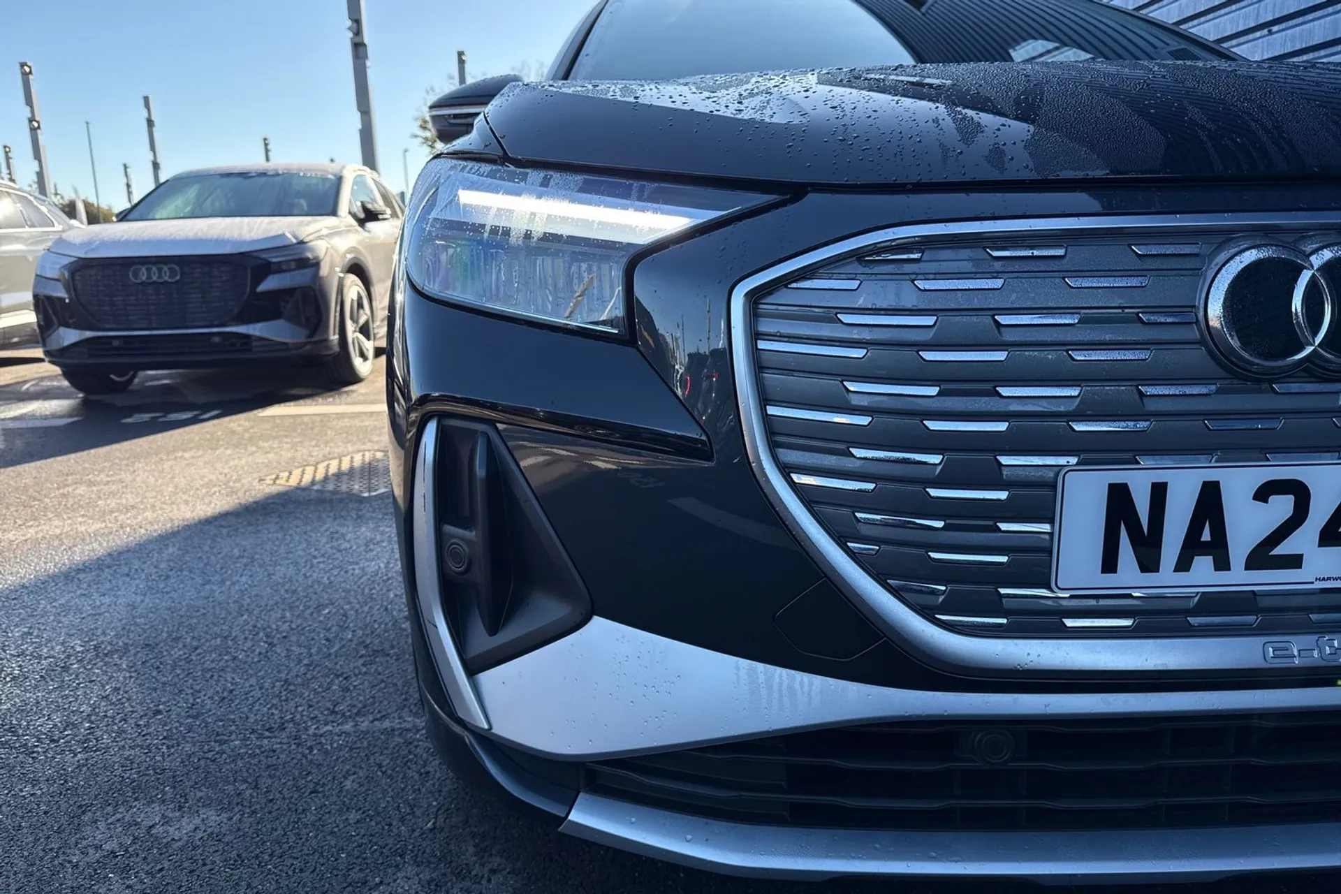 Audi Q4 thumbnail image number 24