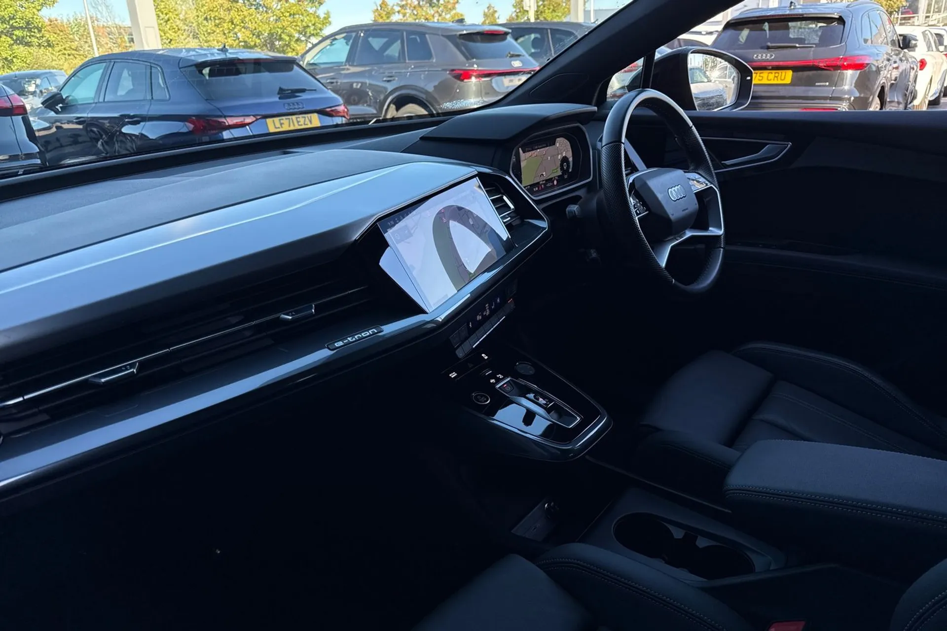 Audi Q4 thumbnail image number 27