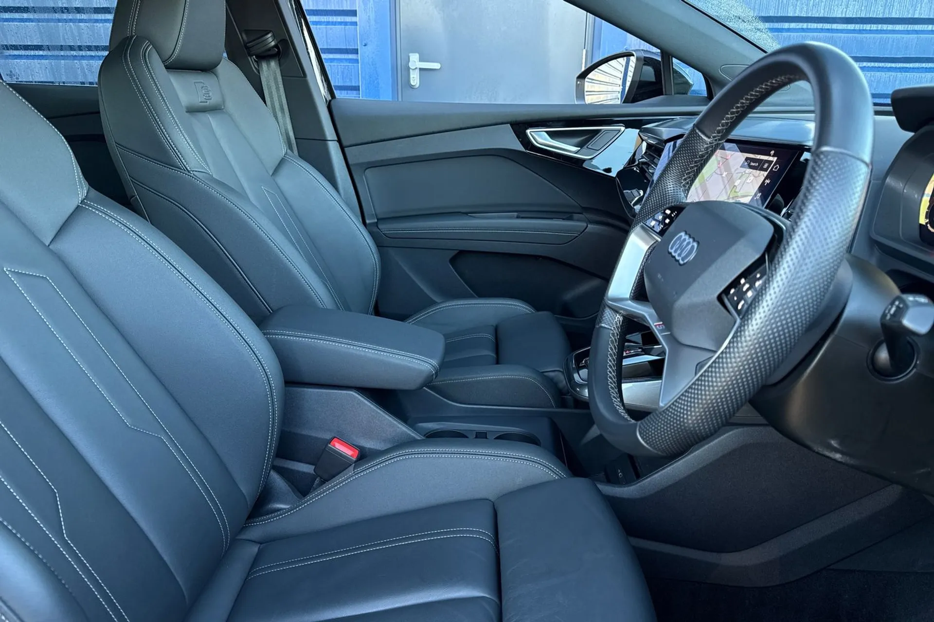 Audi Q4 thumbnail image number 25