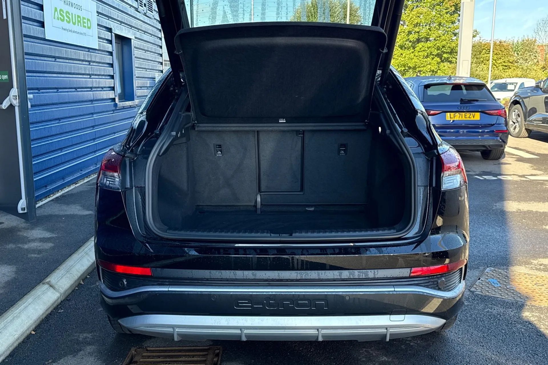 Audi Q4 thumbnail image number 19