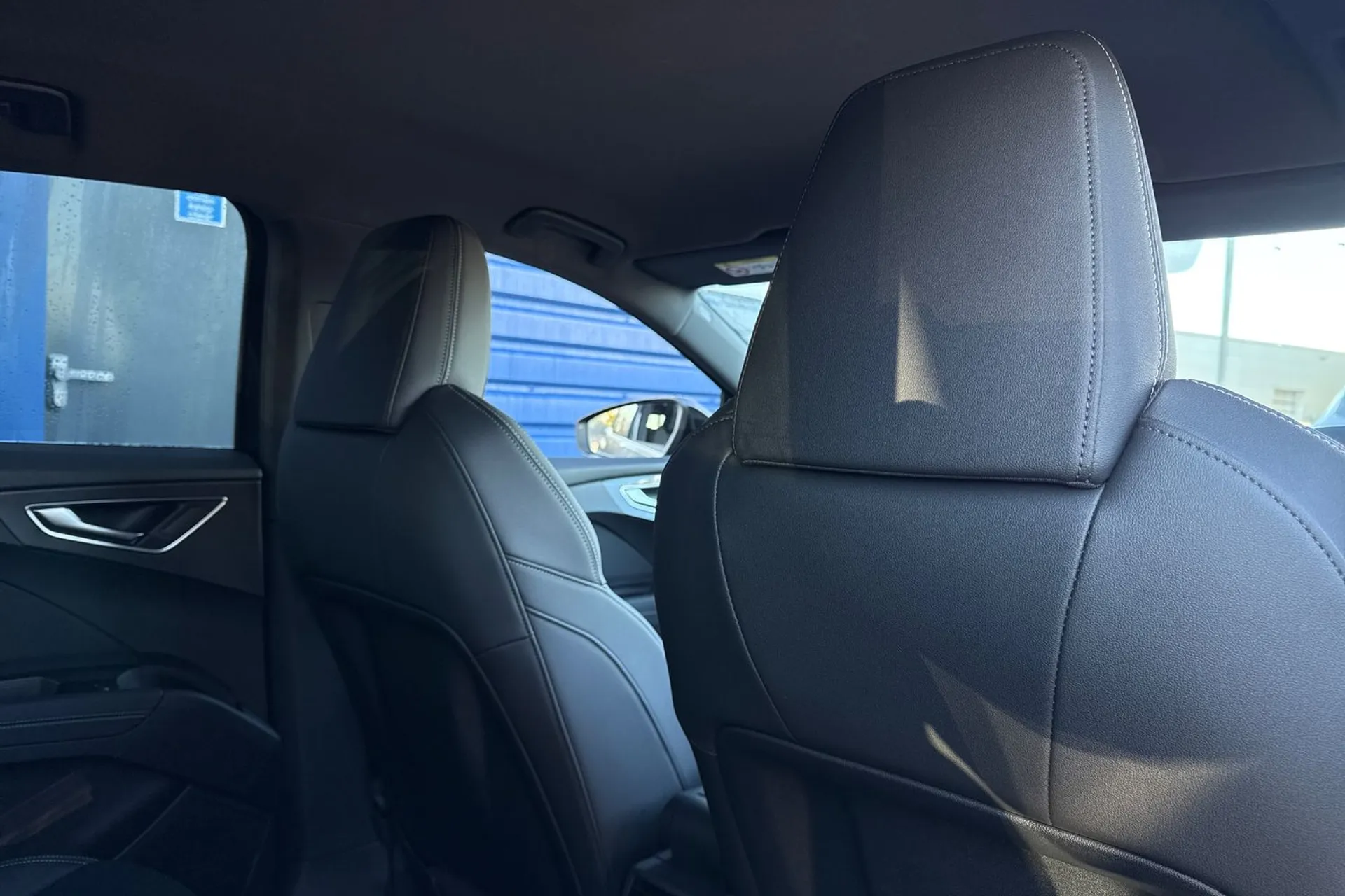 Audi Q4 thumbnail image number 23