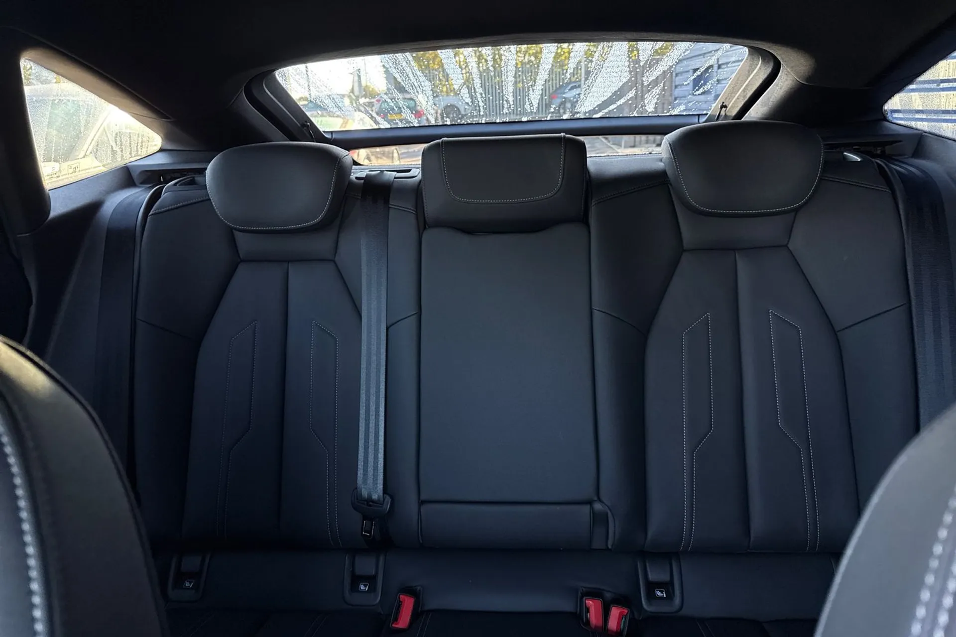 Audi Q4 thumbnail image number 31