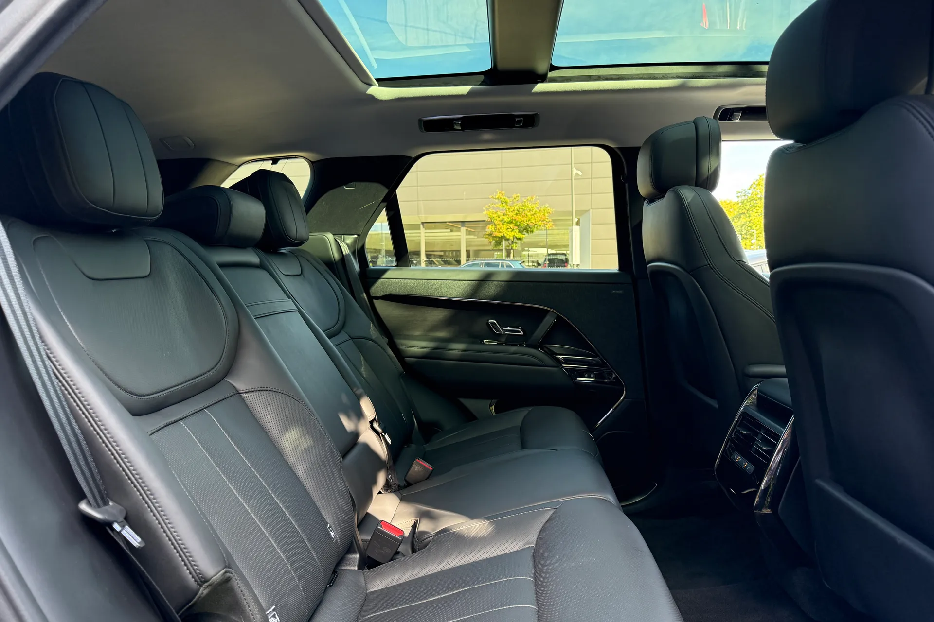 LAND ROVER RANGE ROVER SPORT thumbnail image number 42