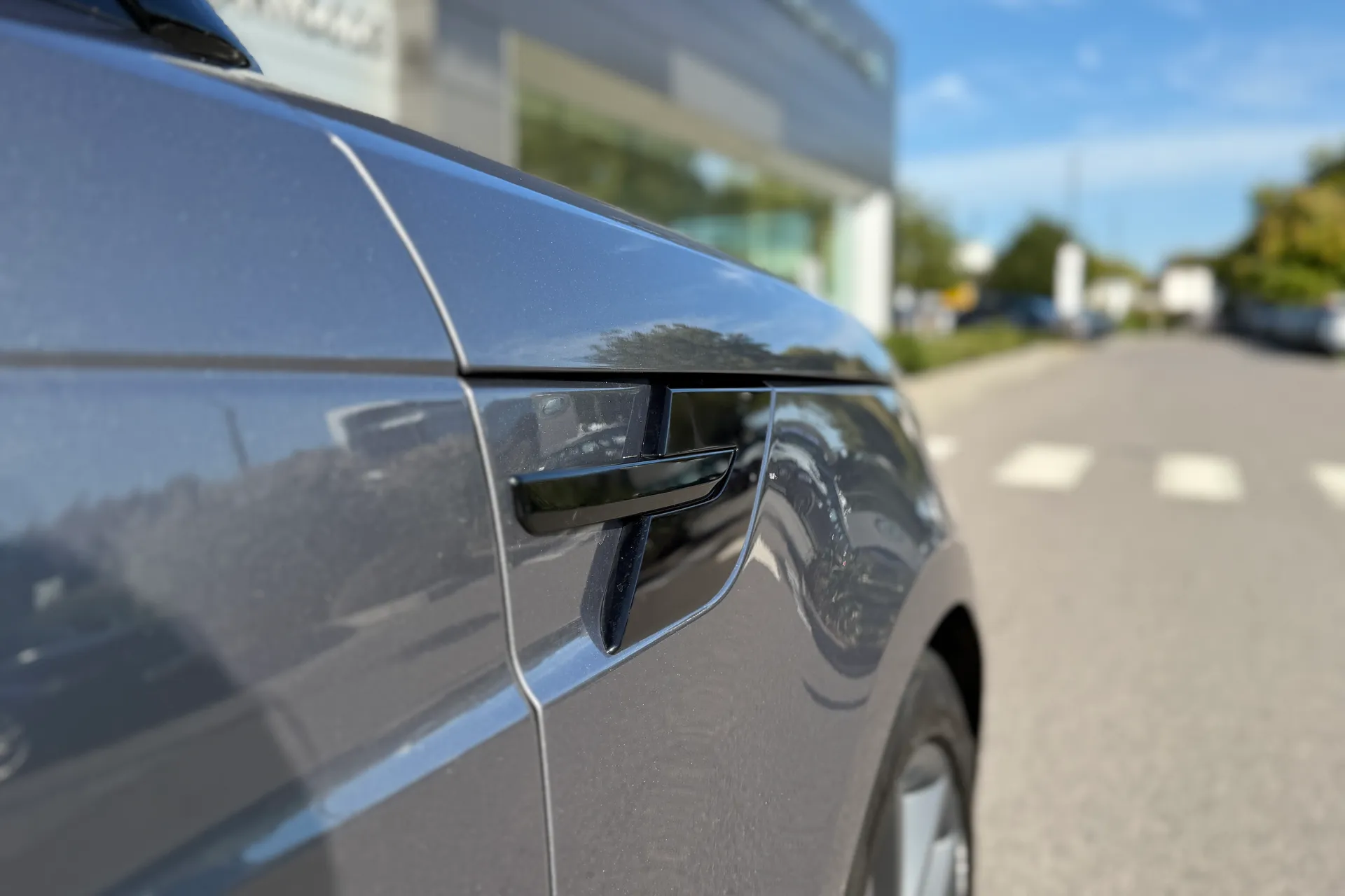 LAND ROVER RANGE ROVER SPORT thumbnail image number 16