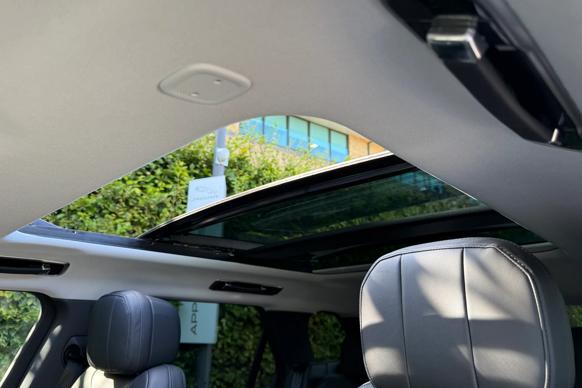 LAND ROVER RANGE ROVER SPORT thumbnail image number 5