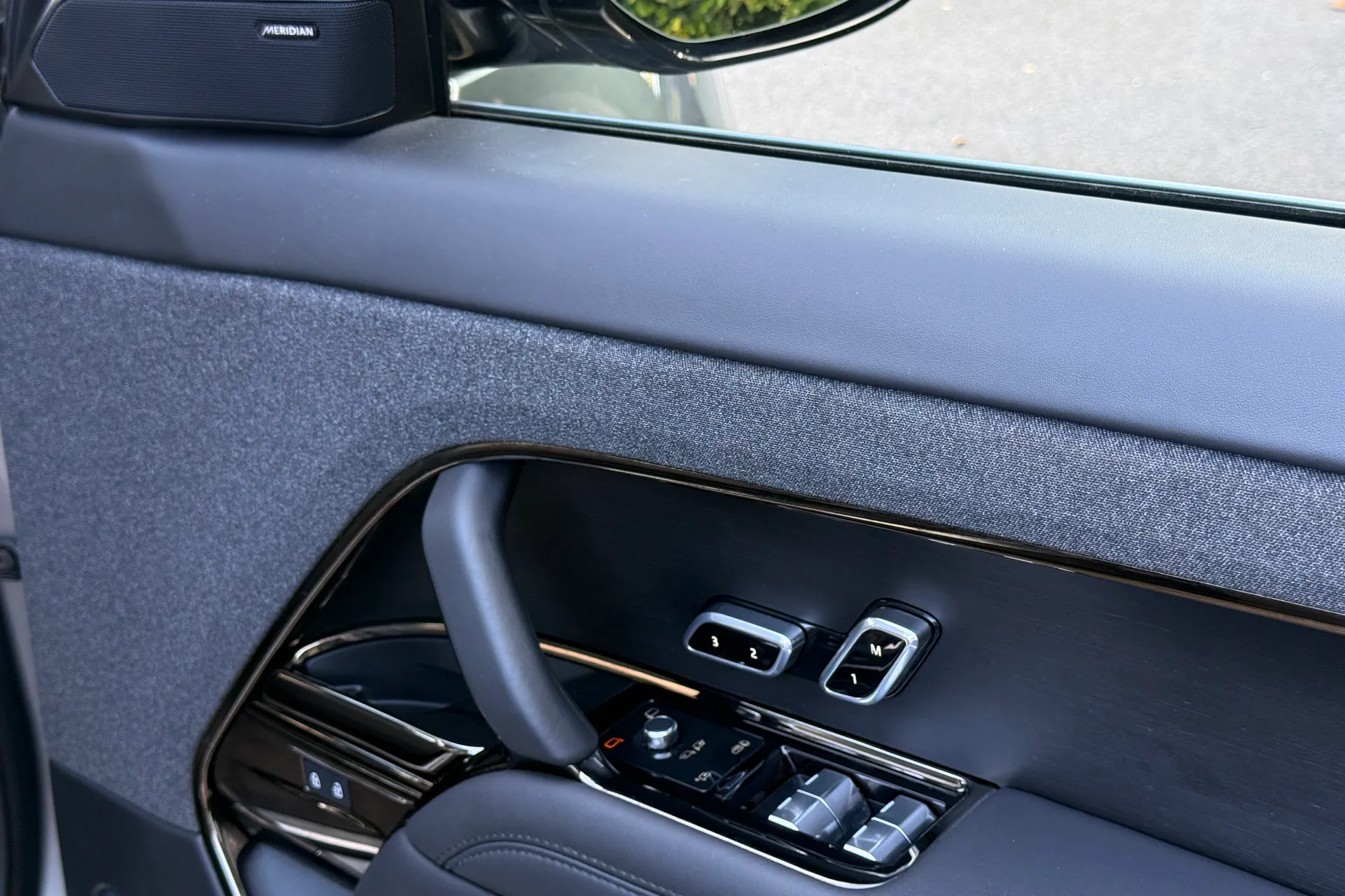 LAND ROVER RANGE ROVER SPORT thumbnail image number 28