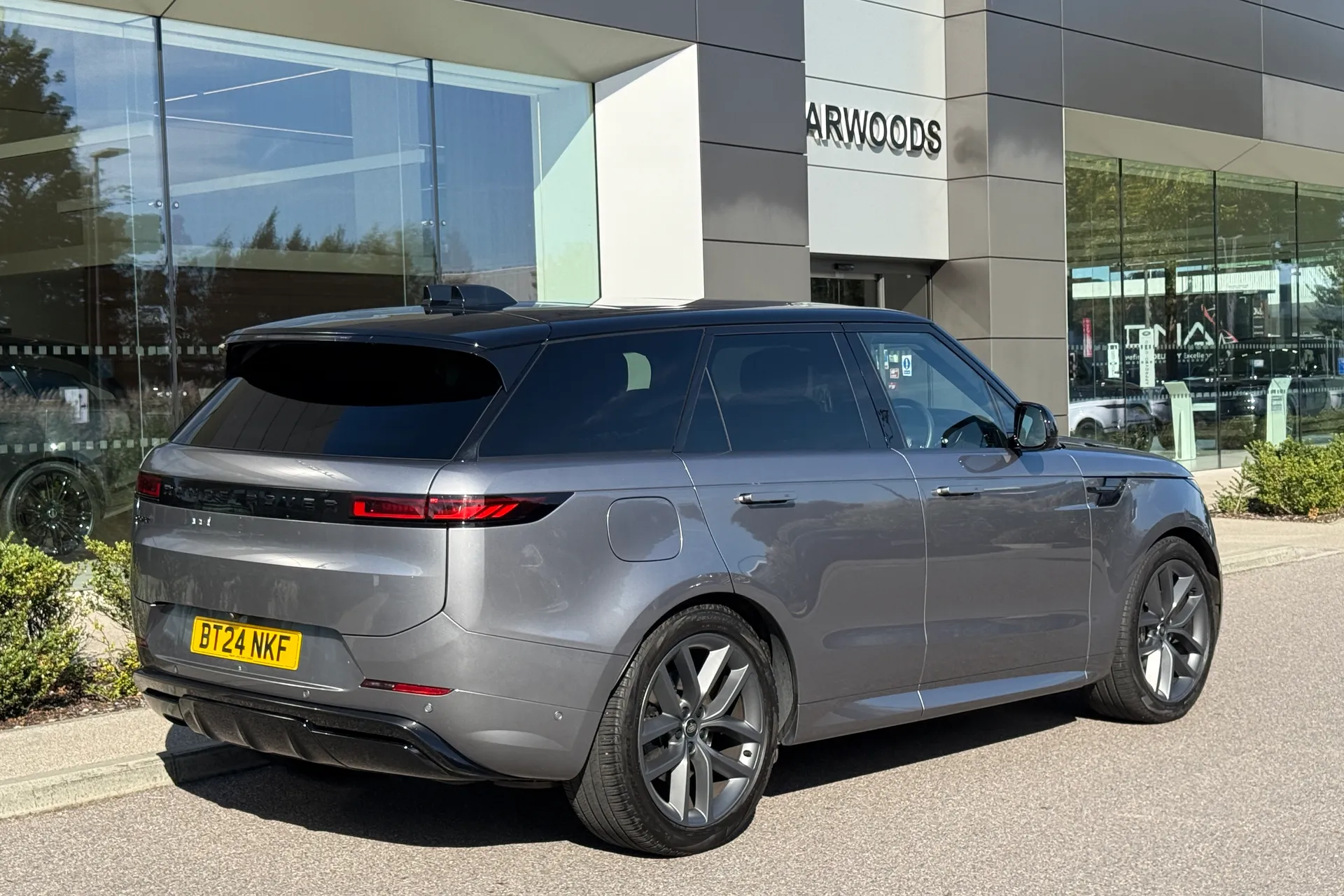 LAND ROVER RANGE ROVER SPORT thumbnail image number 14