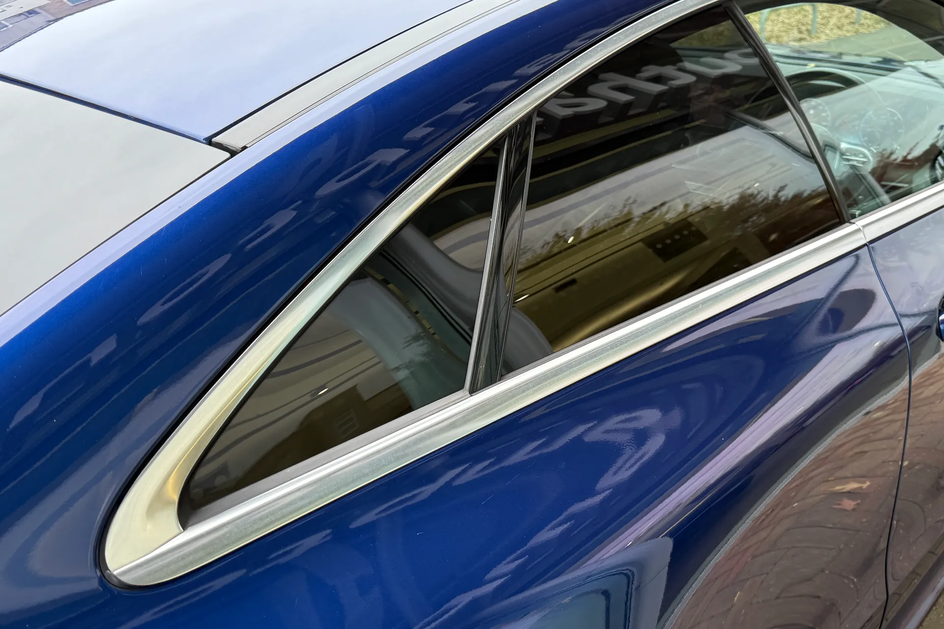 MERCEDES-BENZ E CLASS thumbnail image number 43