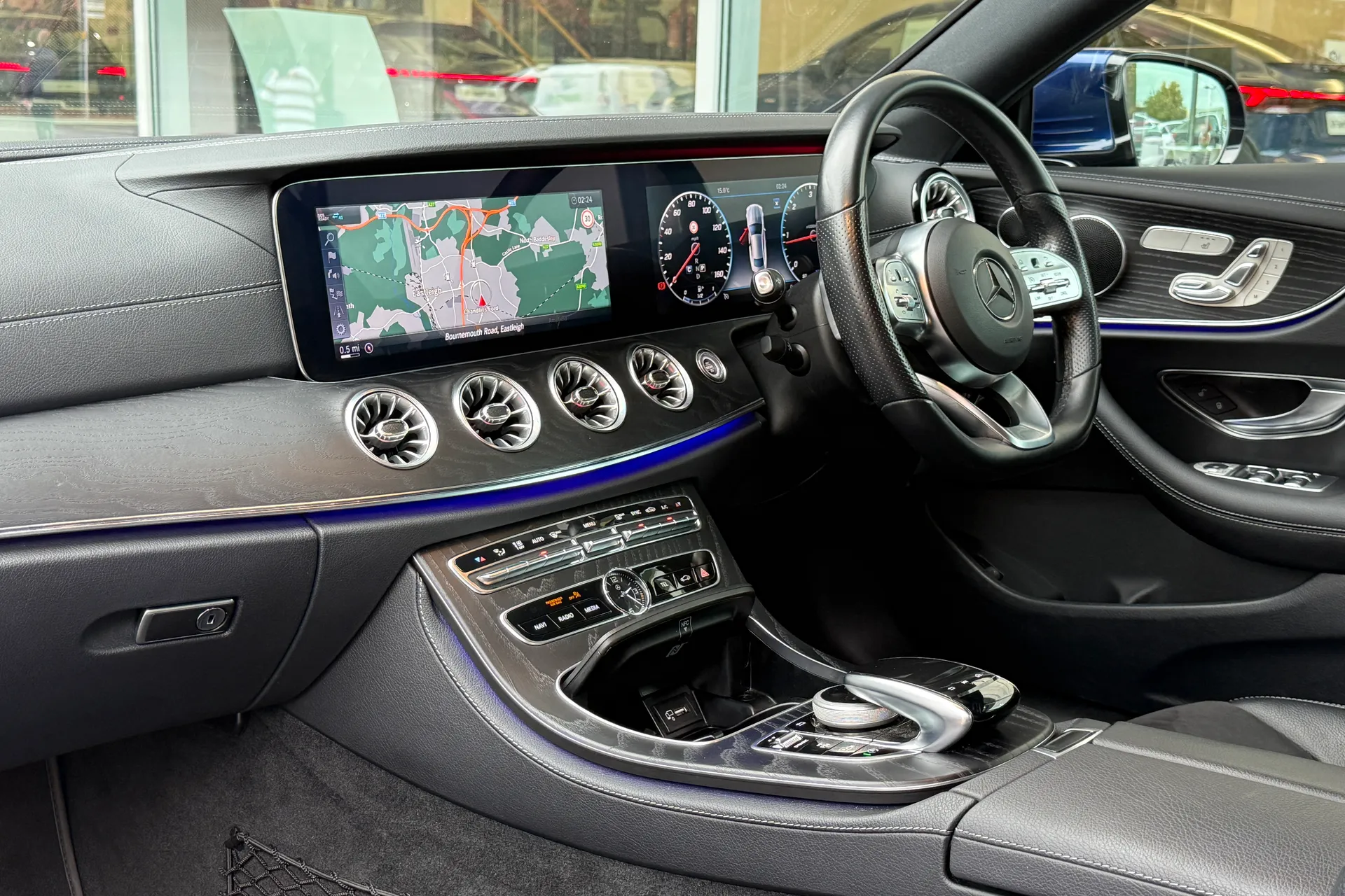 MERCEDES-BENZ E CLASS thumbnail image number 49